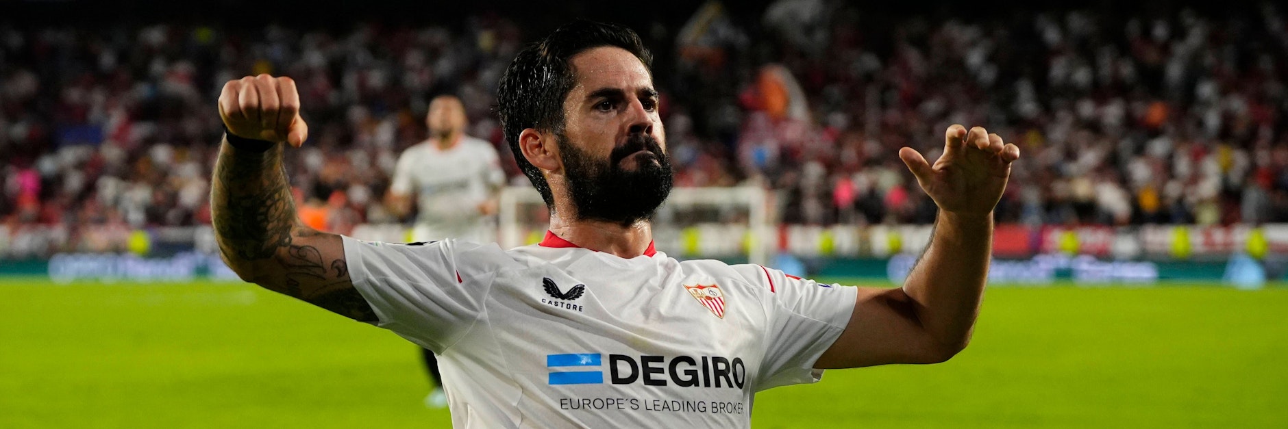 Isco jubelt im Dress des FC Valencia. Mit Real Madrid gewann er fünfmal die Champions League. Nun gibt es irre Gerüchte um ihn und den 1. FC Union.