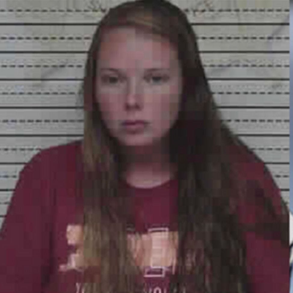 Schulsekretärin Brittney Branham (28) bei ihrer Verhaftung durch die Polizei.