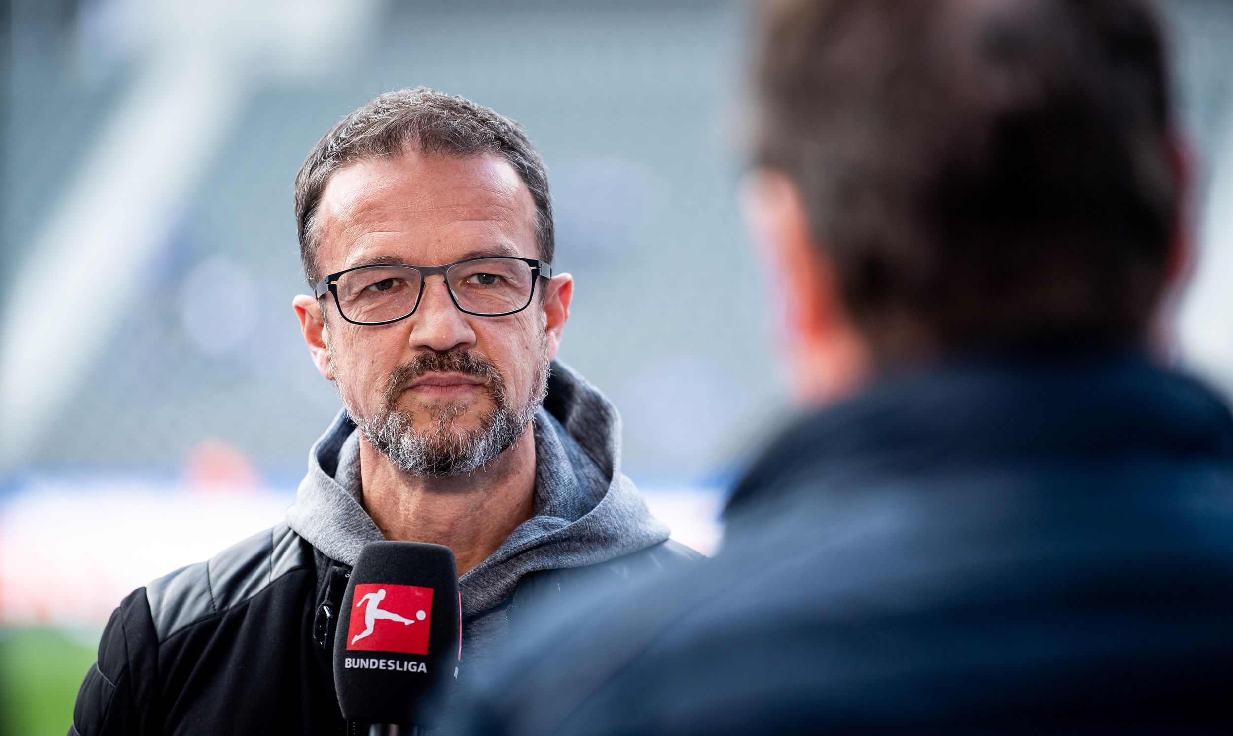 Hertha BSC: Bobic-Skandal nach Derby, der Ex-Manager drohte RBB-Reporter: „Wenn du nochmal fragst, kriegst eine gescheuert“ +++ mit Video!