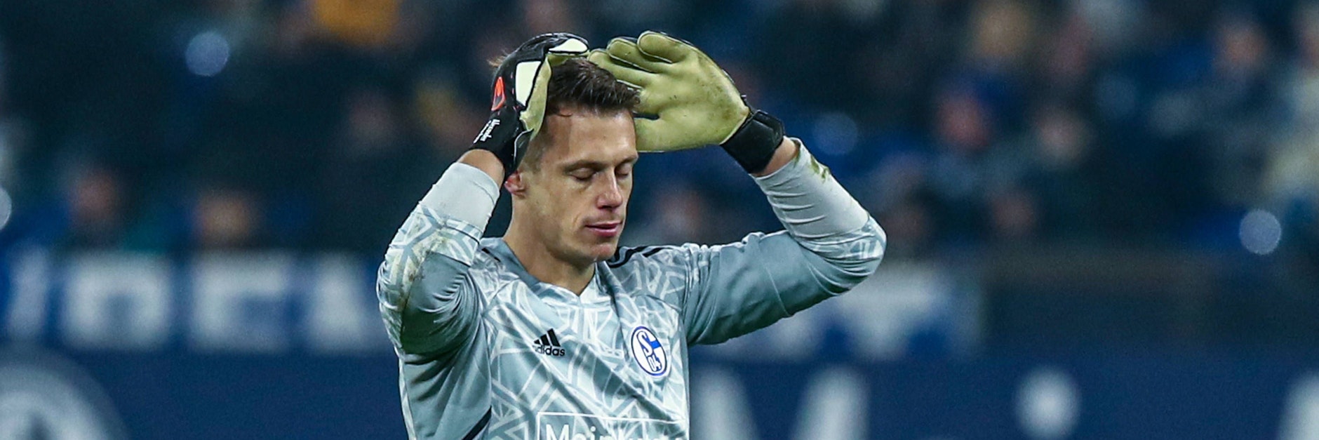 Erlebt auch beim FC Schalke 04 eine Zeit zum Vergessen: Herthas verliehener Torwart Alexander Schwolow (30).&nbsp;