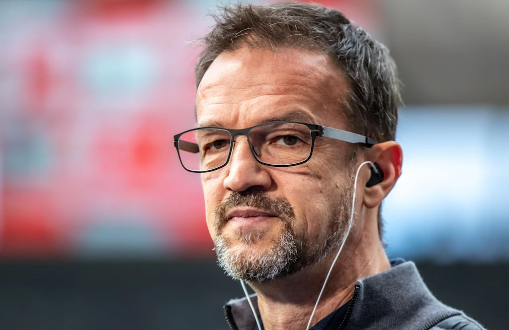 Im Interview genervt (Video): Ex-Hertha-Manager Fredi Bobic bedroht RBB-Reporter