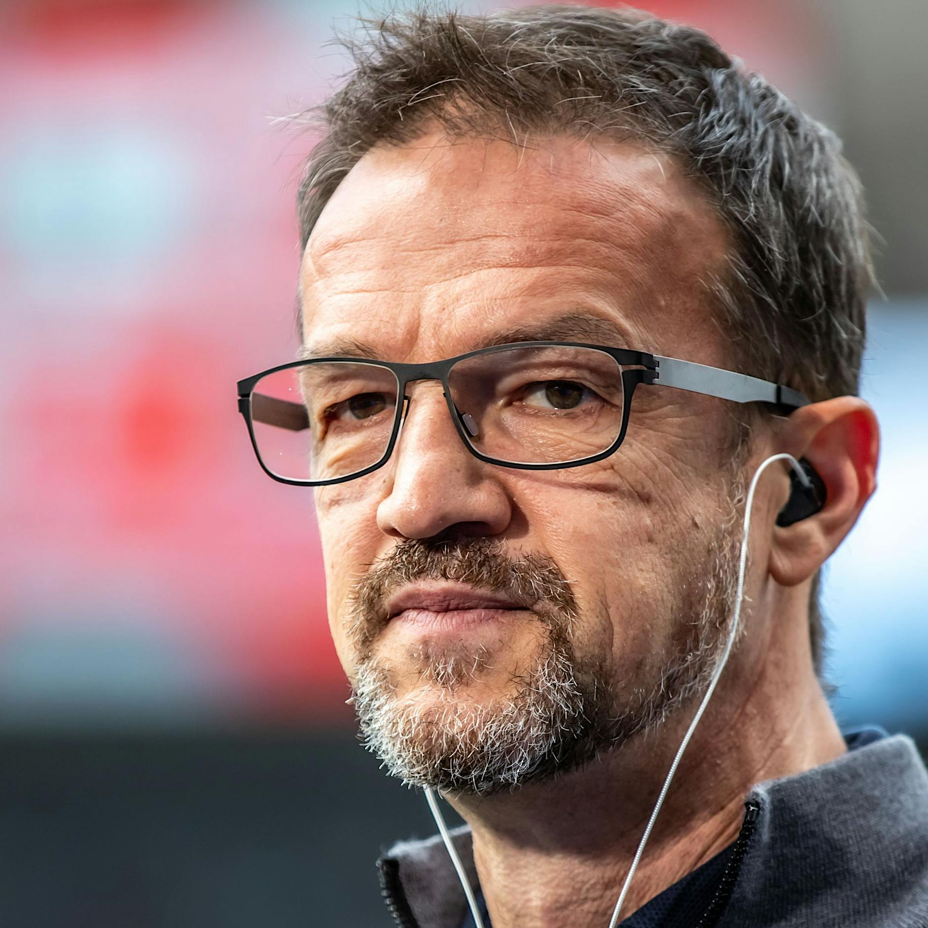 Im Interview genervt (Video): Ex-Hertha-Manager Fredi Bobic bedroht RBB-Reporter