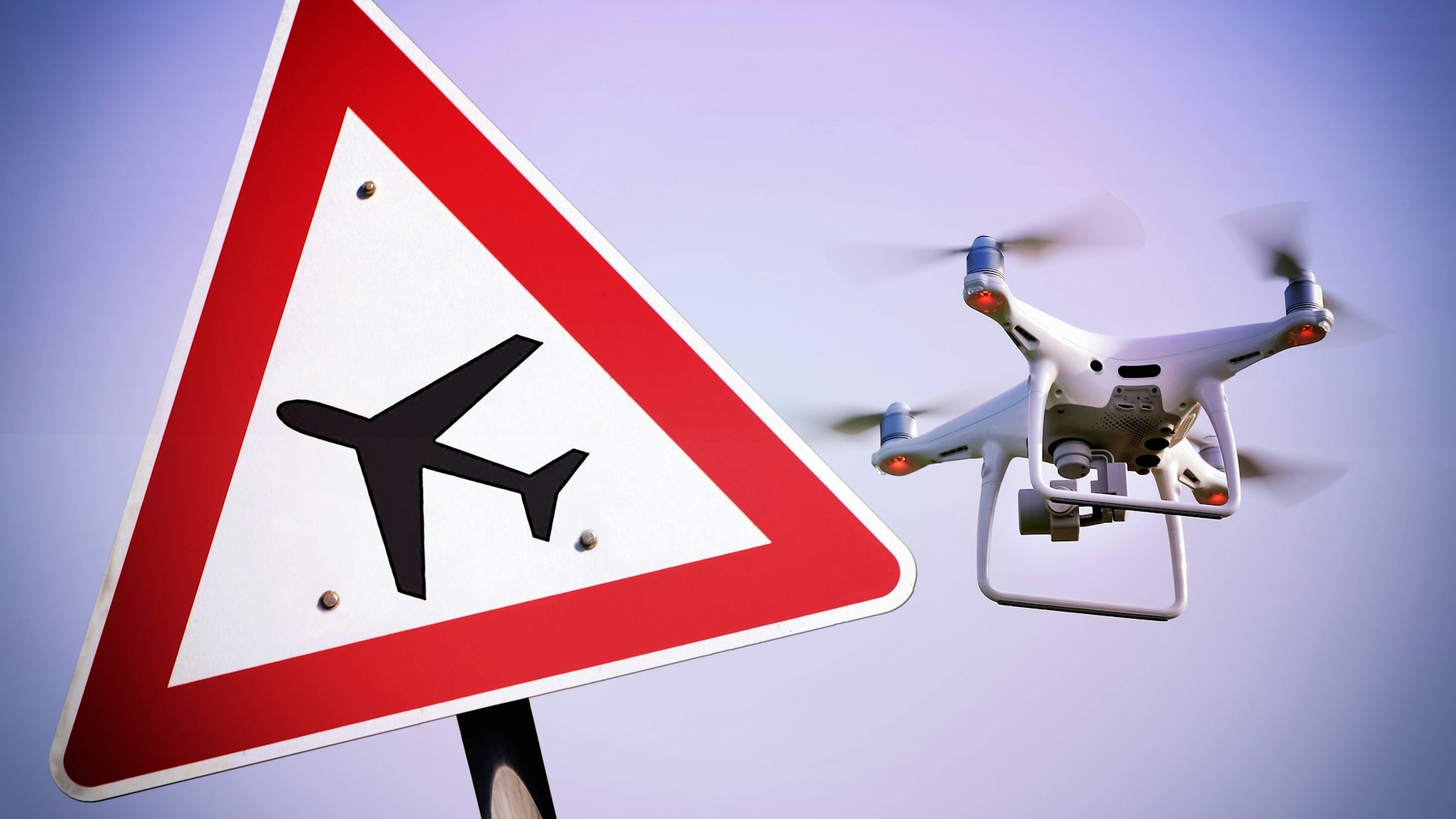 Kinderzimmerdrohnen können Flugzeugen gefährlich nahe kommen.