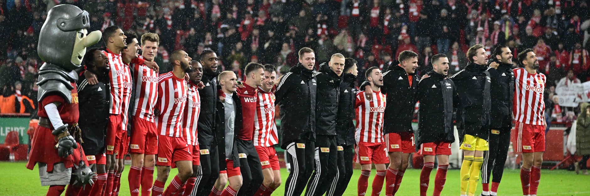 Heimspiele sind, wenn der 1. FC Union am Ende springt und tanzt. Die Eisernen stehen im Viertelfinale des Pokals.