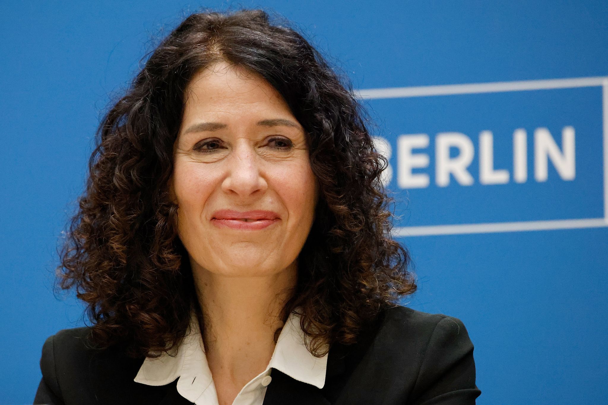 Berlins Verkehrssenatorin Bettina Jarasch kündigt an: In sieben Jahren dürfen in Berlin nur noch E-Autos fahren