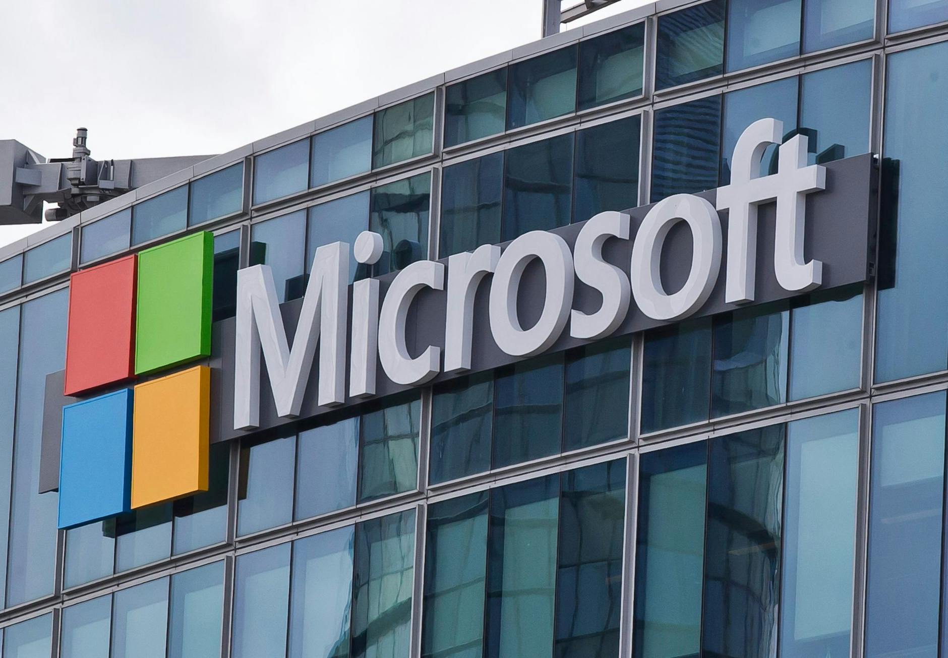 ARCHIV - Microsoft bestätigte, dass die Netzwerk-Infrastruktur weltweit gestört war.