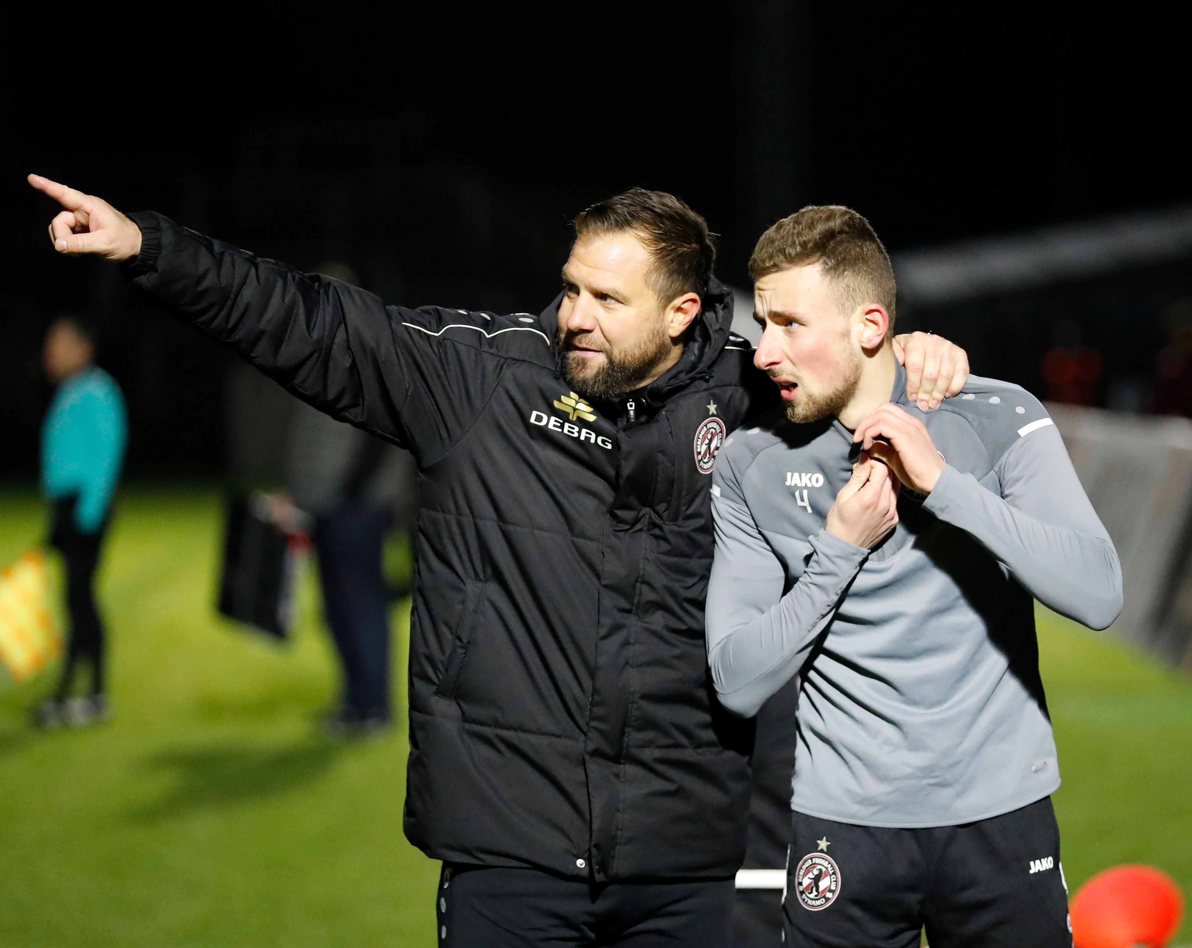 Für den Erfolg beim BAK: BFC-Trainer Heiner Backhaus macht einen auf Egon Olsen
