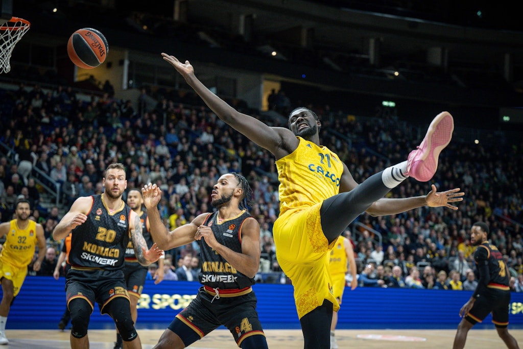 Schwaches zweites Viertel Alba Berlin verliert deutlich in der