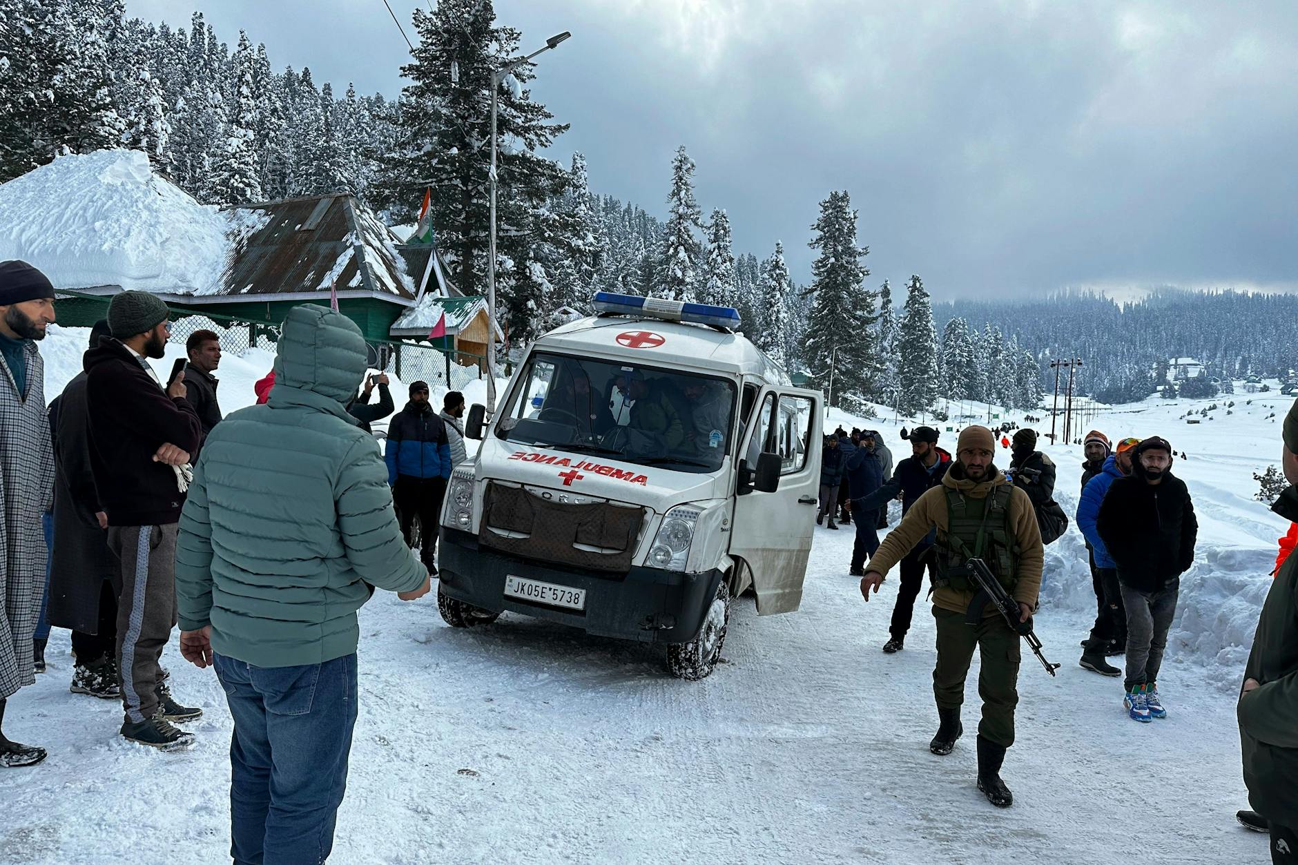 Bei dem Unglück in Gulmarg starben zwei Skifahrer aus Polen.