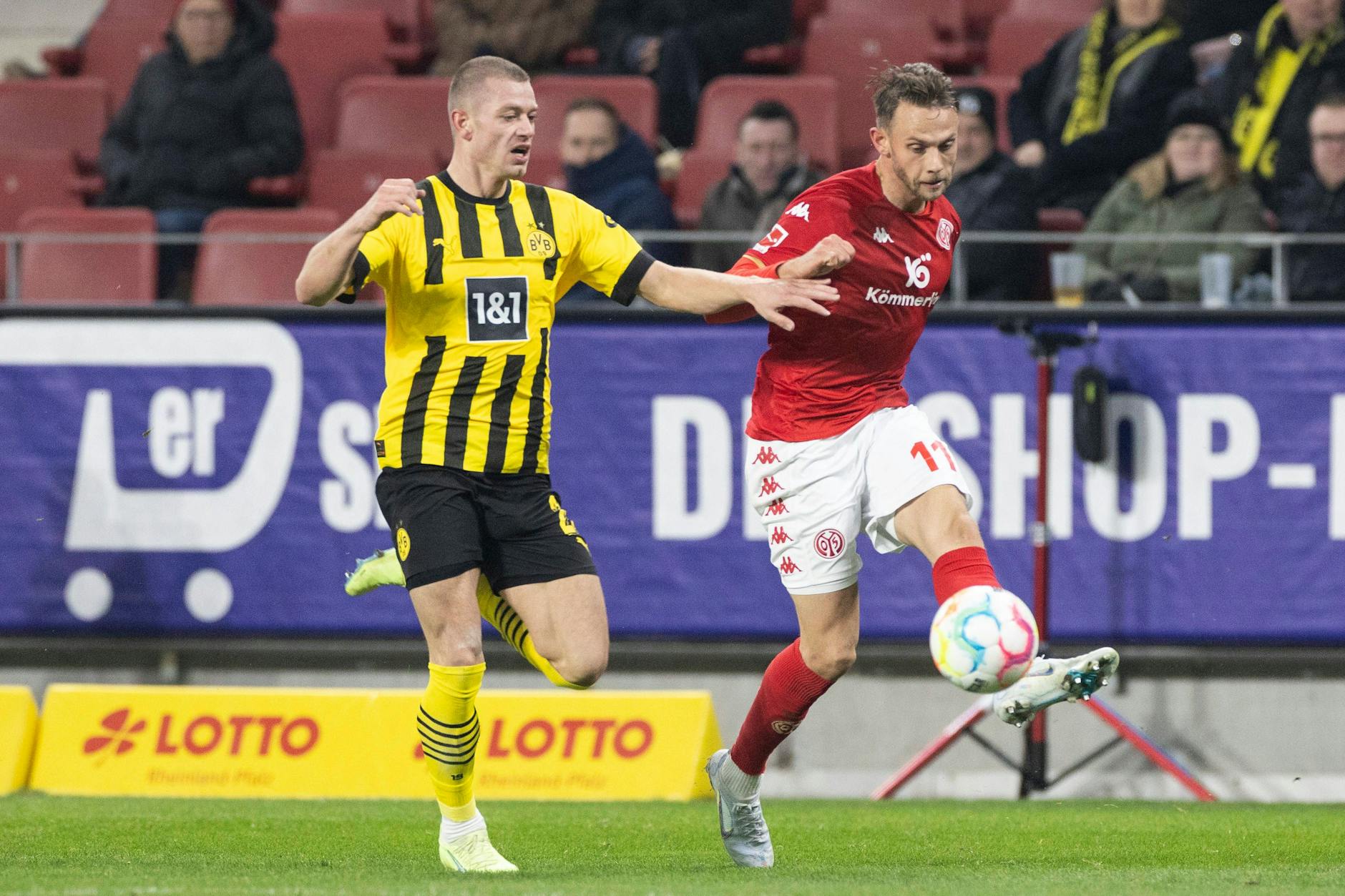 Zwei Ex-Unioner im Zweikampf: Julian Ryerson (l.) gegen Marcus Ingvartsen, der am Sonnabend mit Mainz 05 in Berlin-Köpenick gastiert.