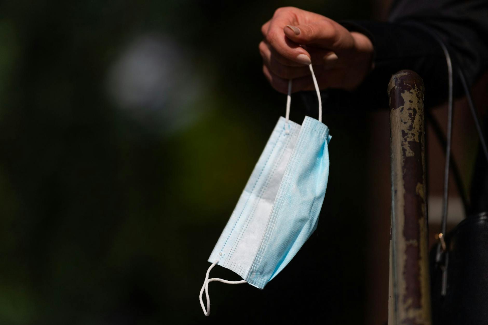 Die Corona-Maskenpflicht fällt weg. Forscher nähren nun Zweifel, dass sie überhaupt wirkungsvoll war.