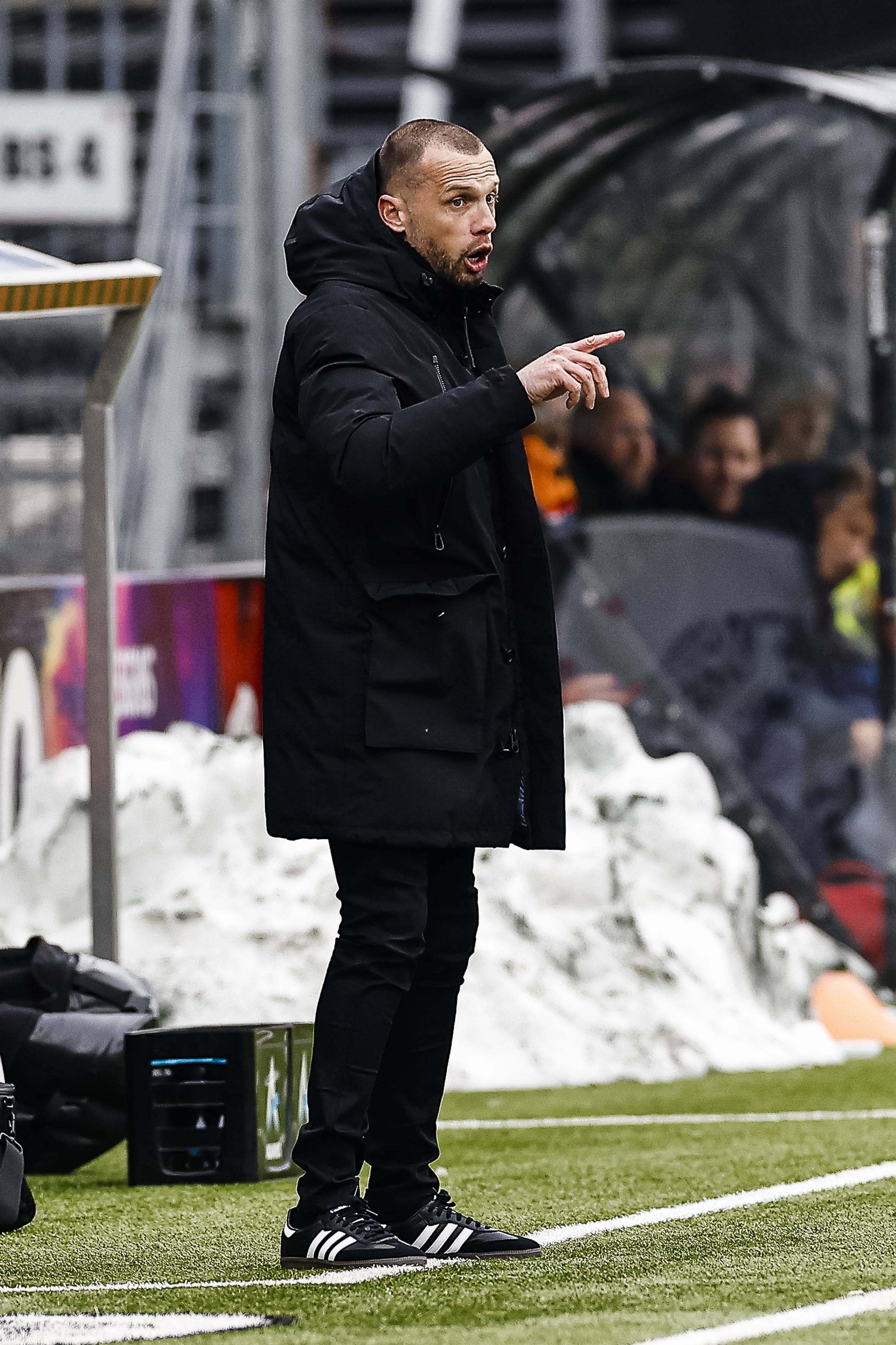 Image - Unions kleines Europa-League-Derby ist perfekt! Ex-Herthaner Johnny Heitinga sticht bei Ajax Trainerkonkurrent Peter Bosz aus