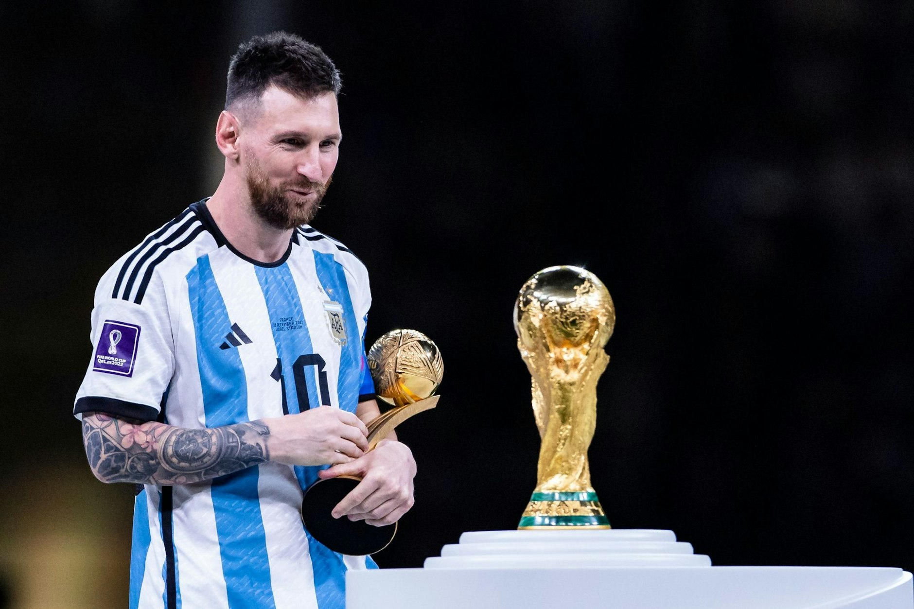ARCHIV - Superstar Lionel Messi führte Argentinien zum WM-Titel.  