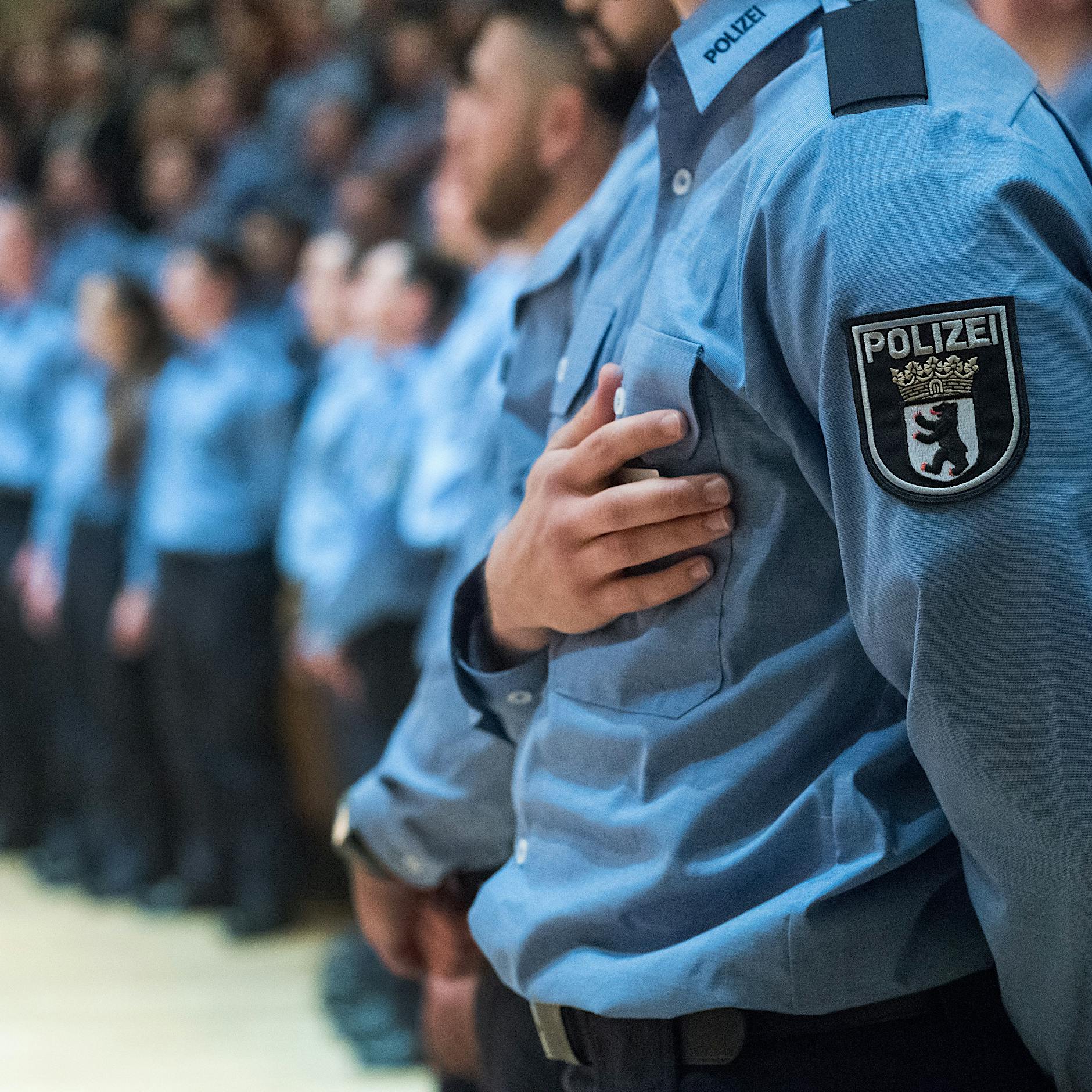 Wegen Plauderei mit Clan-Größe: Berliner Gericht zieht „Officer Denny“ den Stecker
