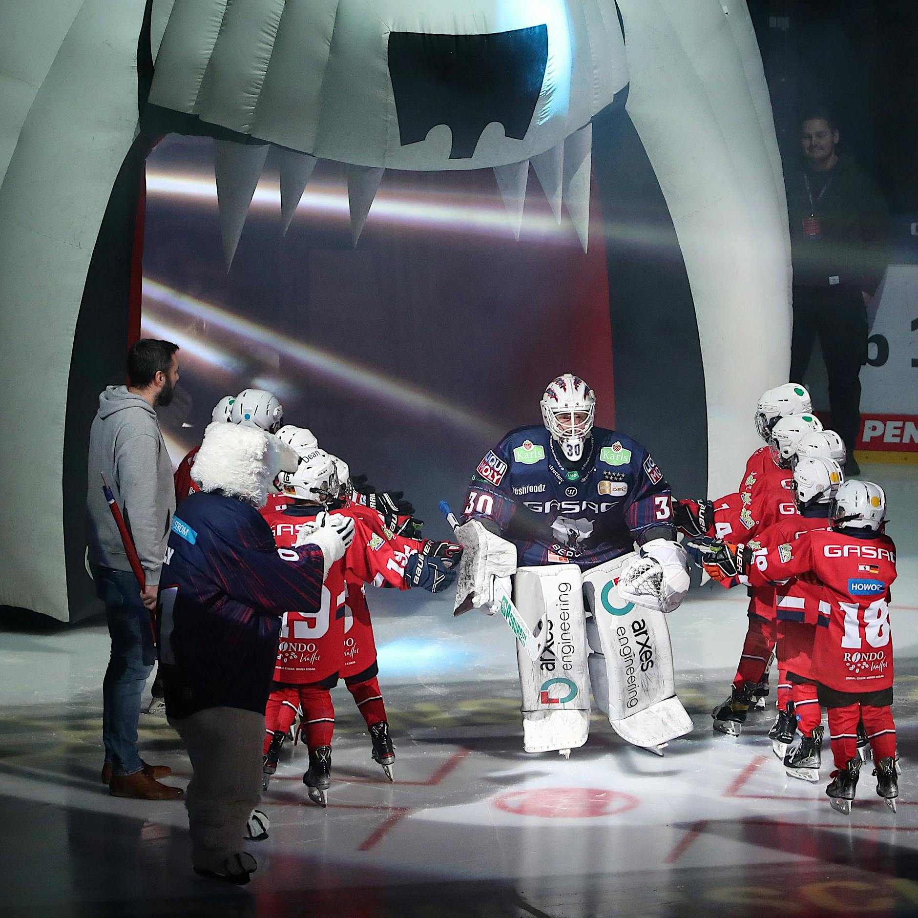 Thilo Mischke und das neue Jahr: Mehr Drogen nehmen, mehr Eisbären-Spiele sehen