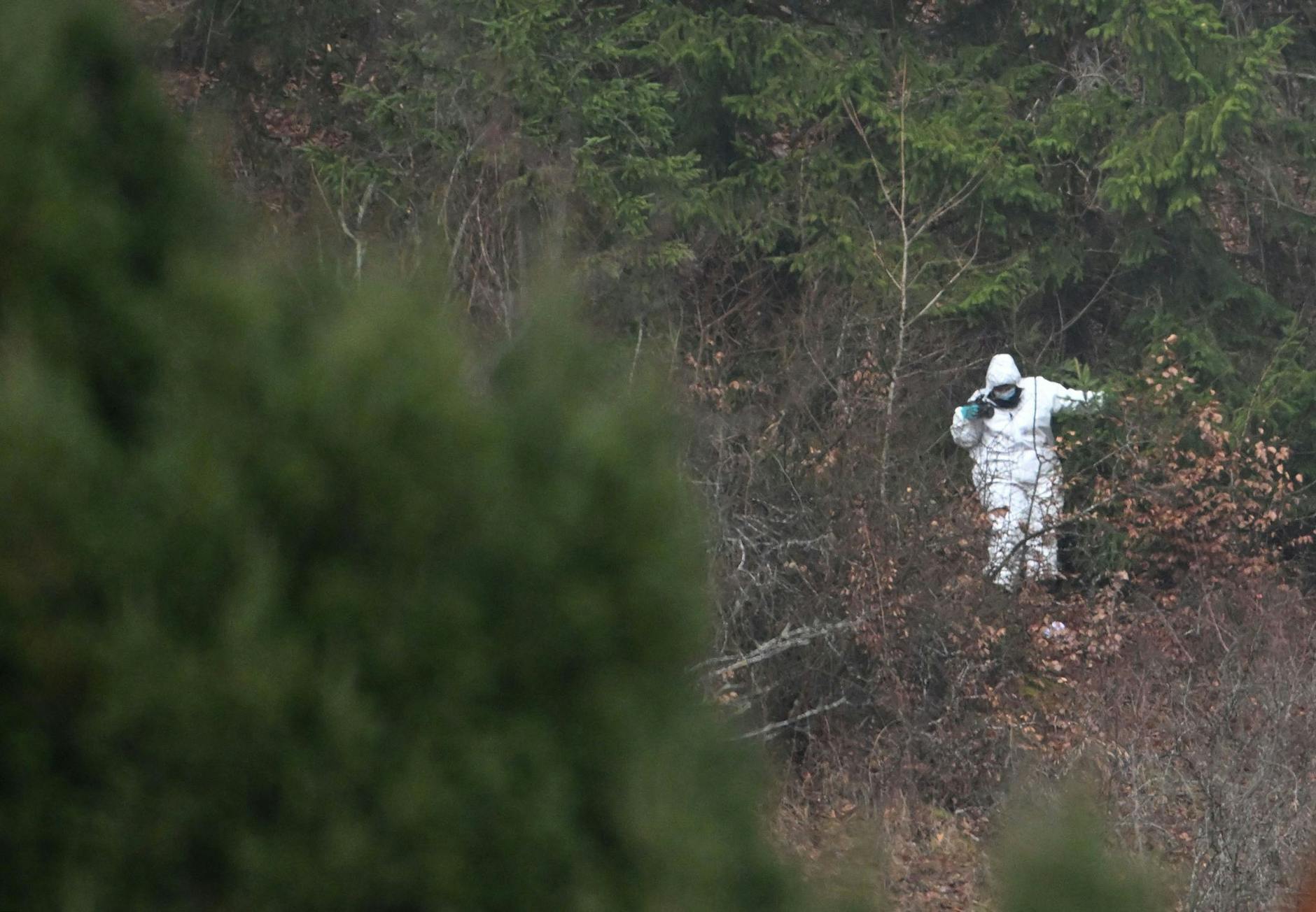dpatopbilder - Bei der Suche nach einem vermissten 16-jährigen Mädchen aus Remshalden bei Stuttgart haben die Ermittler eine Leiche gefunden.
