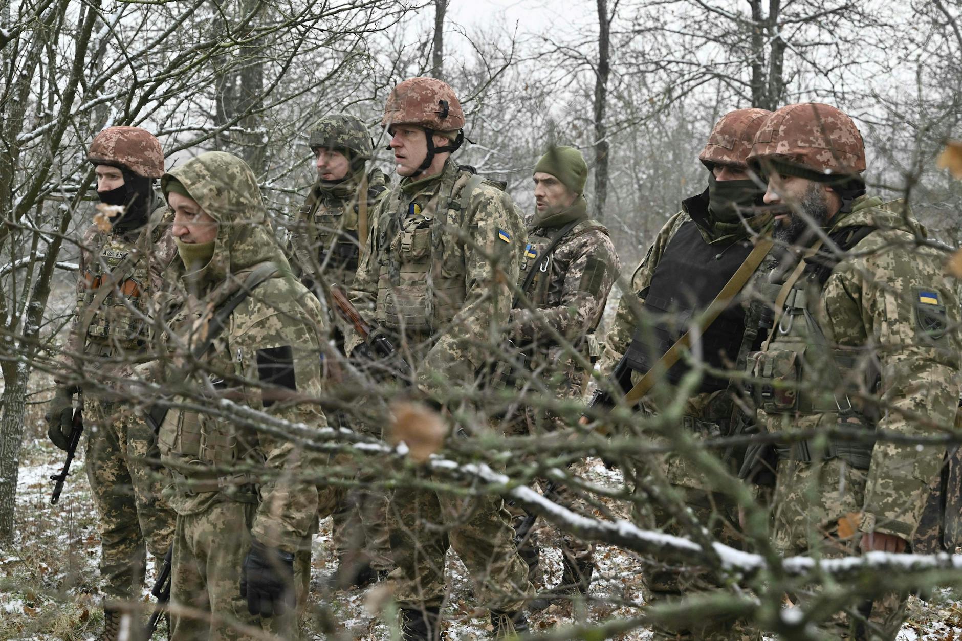 Ukrainische Soldaten bei einer Übung in Cherson. Russland und die Ukraine haben Kriegsgefangene ausgetauscht. 