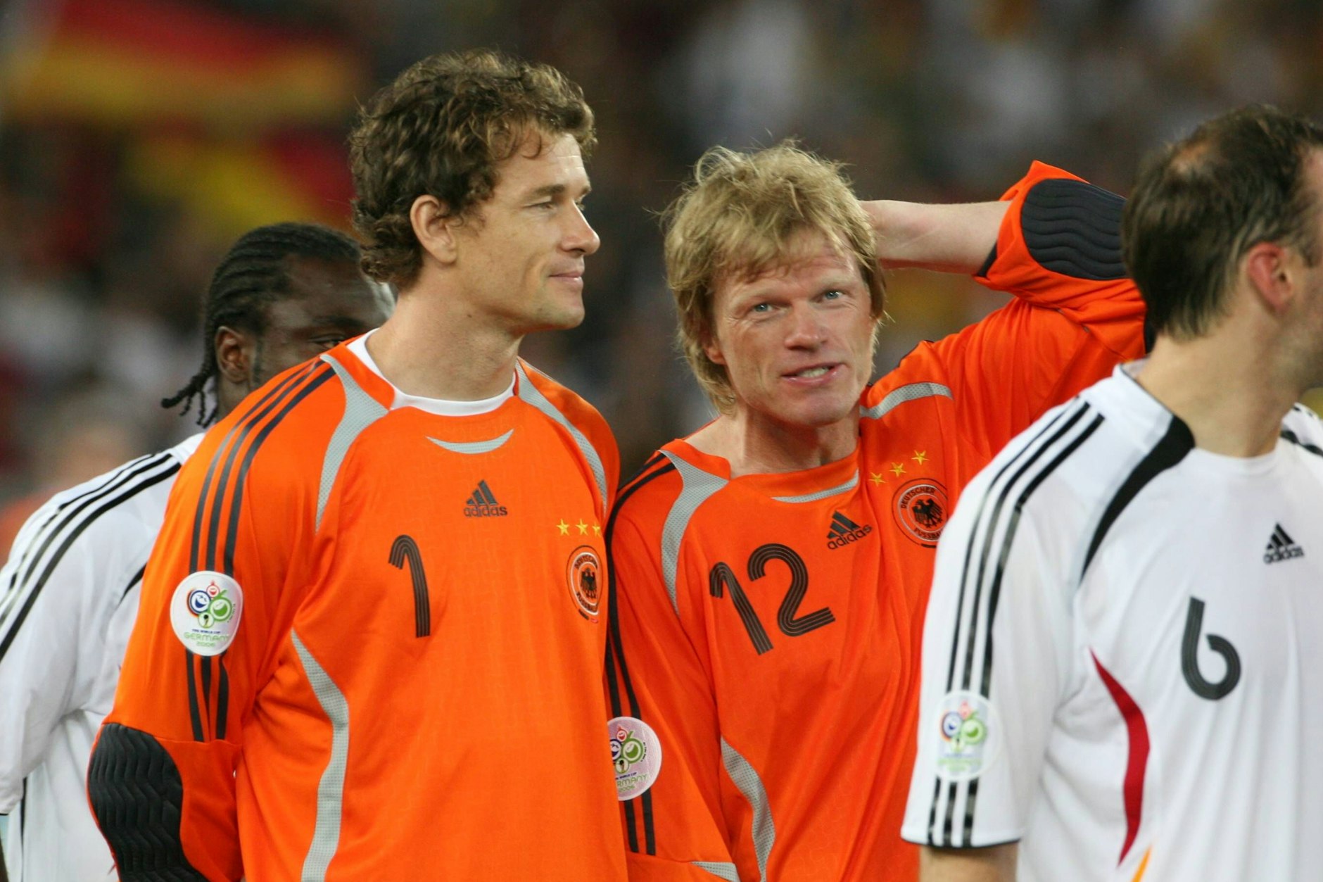 Oliver Kahn musste bei der WM 2006 Jens Lehmann den Vortritt lassen. Seine Wut über seine Degradierung durch Bundestrainer Jürgen Klinsmann äußerte der Torhüter aber nicht öffentlich. 