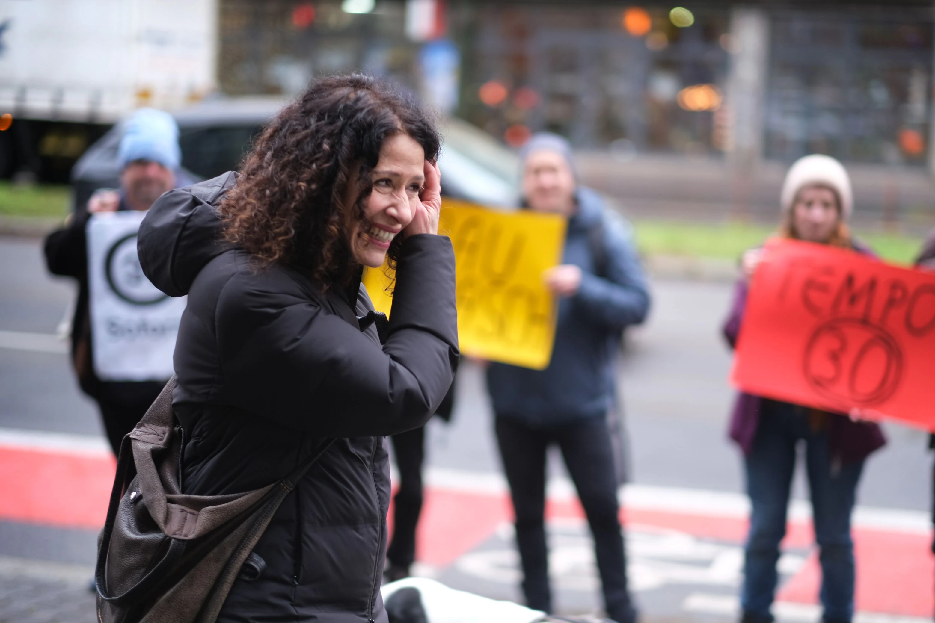 &nbsp;Bettina Jarasch bei der Einweihung eines neuen Radwegs in Friedrichshain