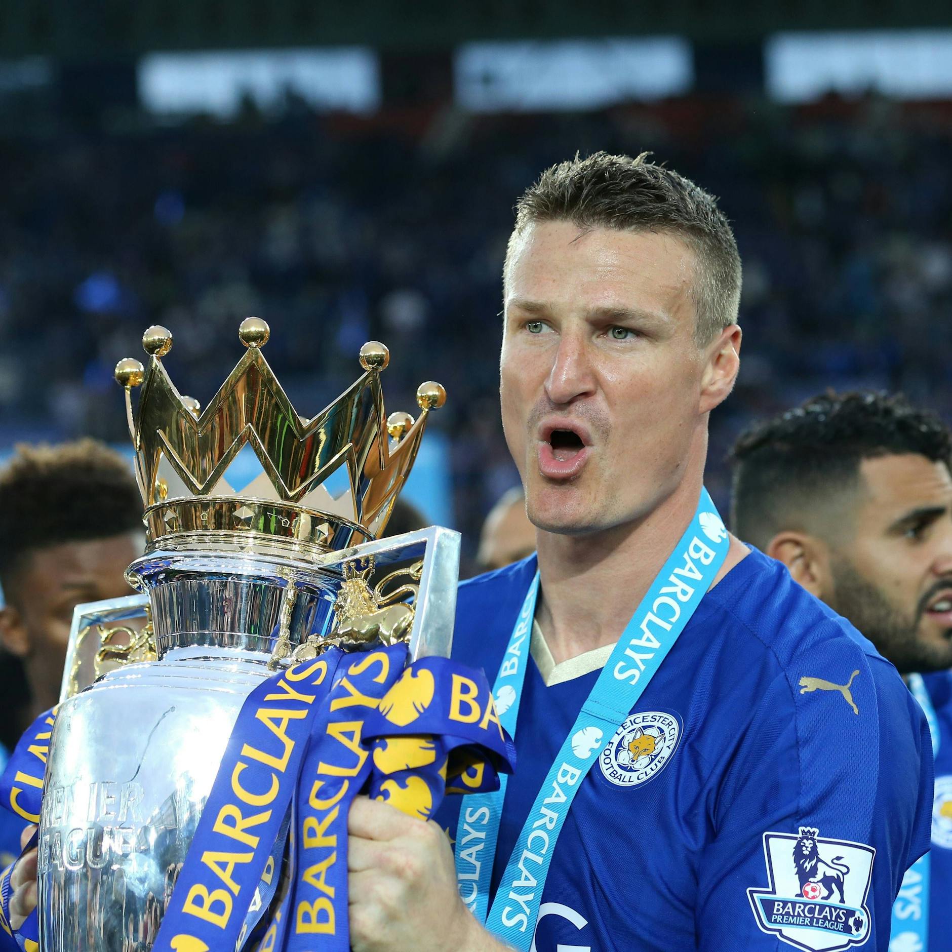 Biesdorfer Junge, der Teil eines Märchens war: Robert Huth mit dem englischen Meisterpokal.