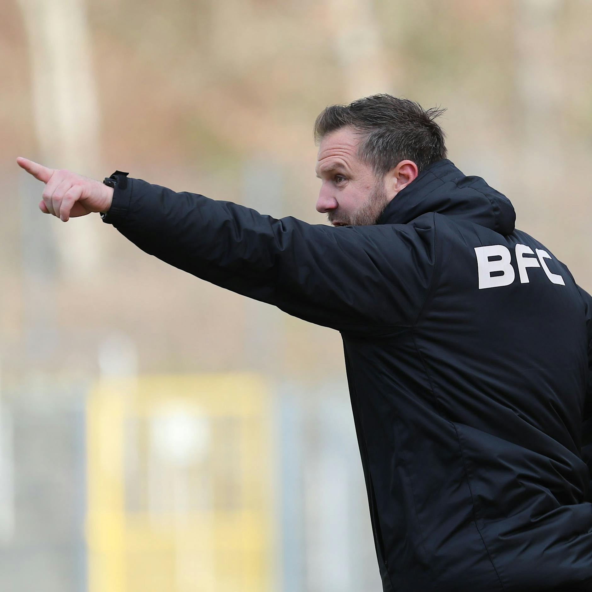 Nanu? BFC-Dynamo-Trainer Heiner Backhaus tritt auf die Euphoriebremse