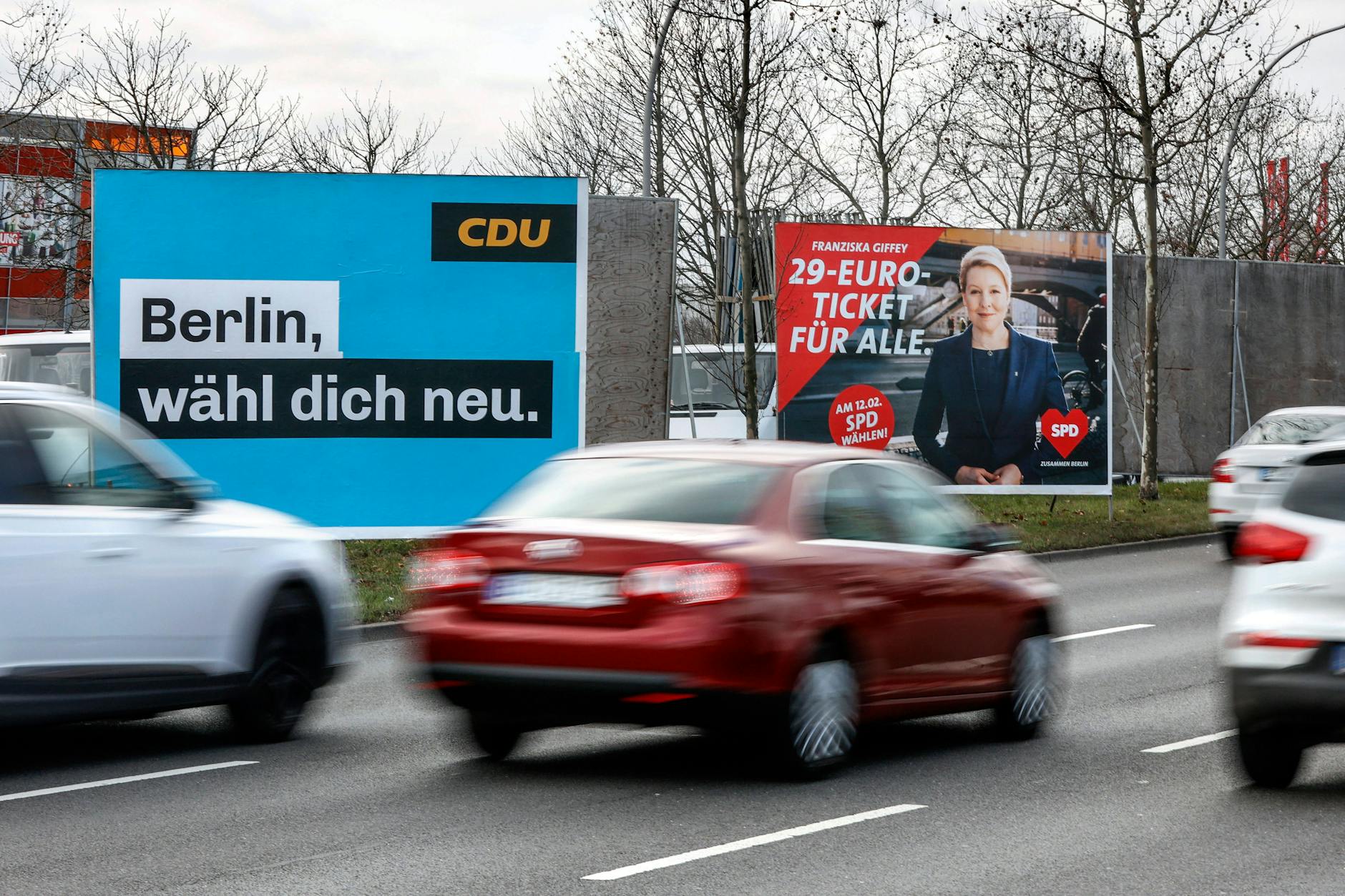 Noch bis zum nächsten Sonntag können die Parteien ihre Wahlplakate auf die Berliner wirken lassen.