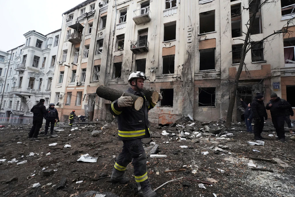 Ukraine: Universität und Wohnhaus in Charkiw von russischen Raketen getroffen