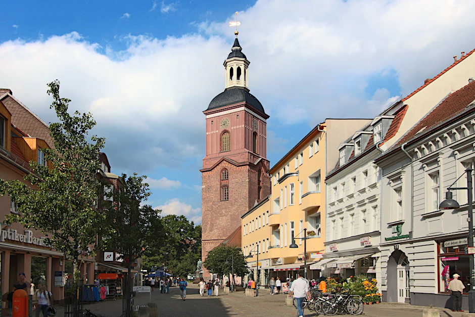 Blick in die Carl-Schurz-Straße in der Altstadt in Spandau