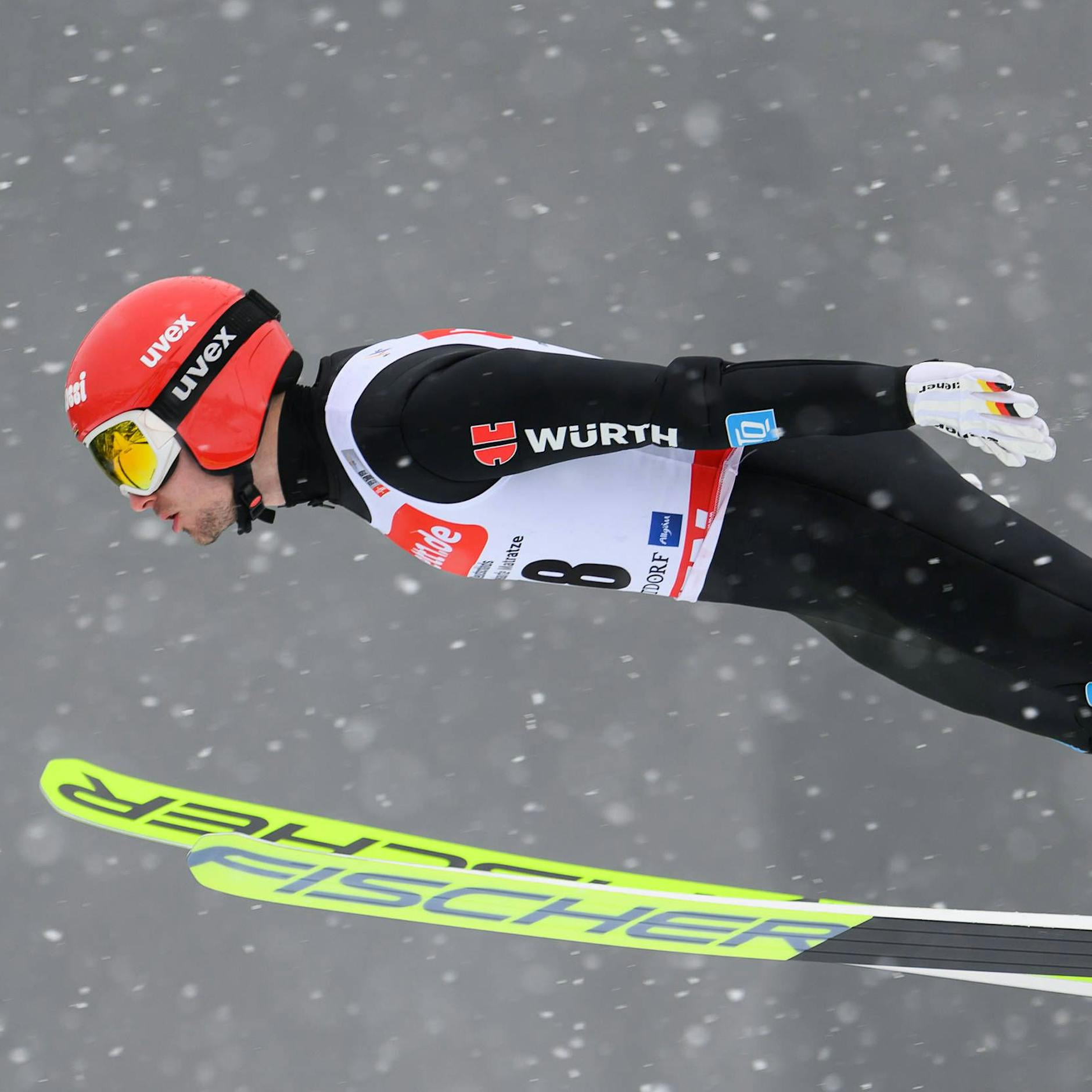 Skisprung-Skandal: DSV-Adler Eisenbichler, Geiger und Co. wollen nichts von zu weiten Anzügen wissen