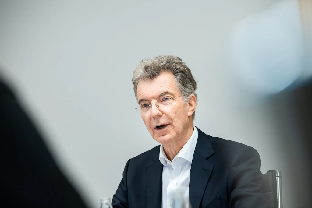 Merkels Topdiplomat: Die Kanzlerin wollte das Land so regieren, dass es keine größeren Turbulenzen gibt