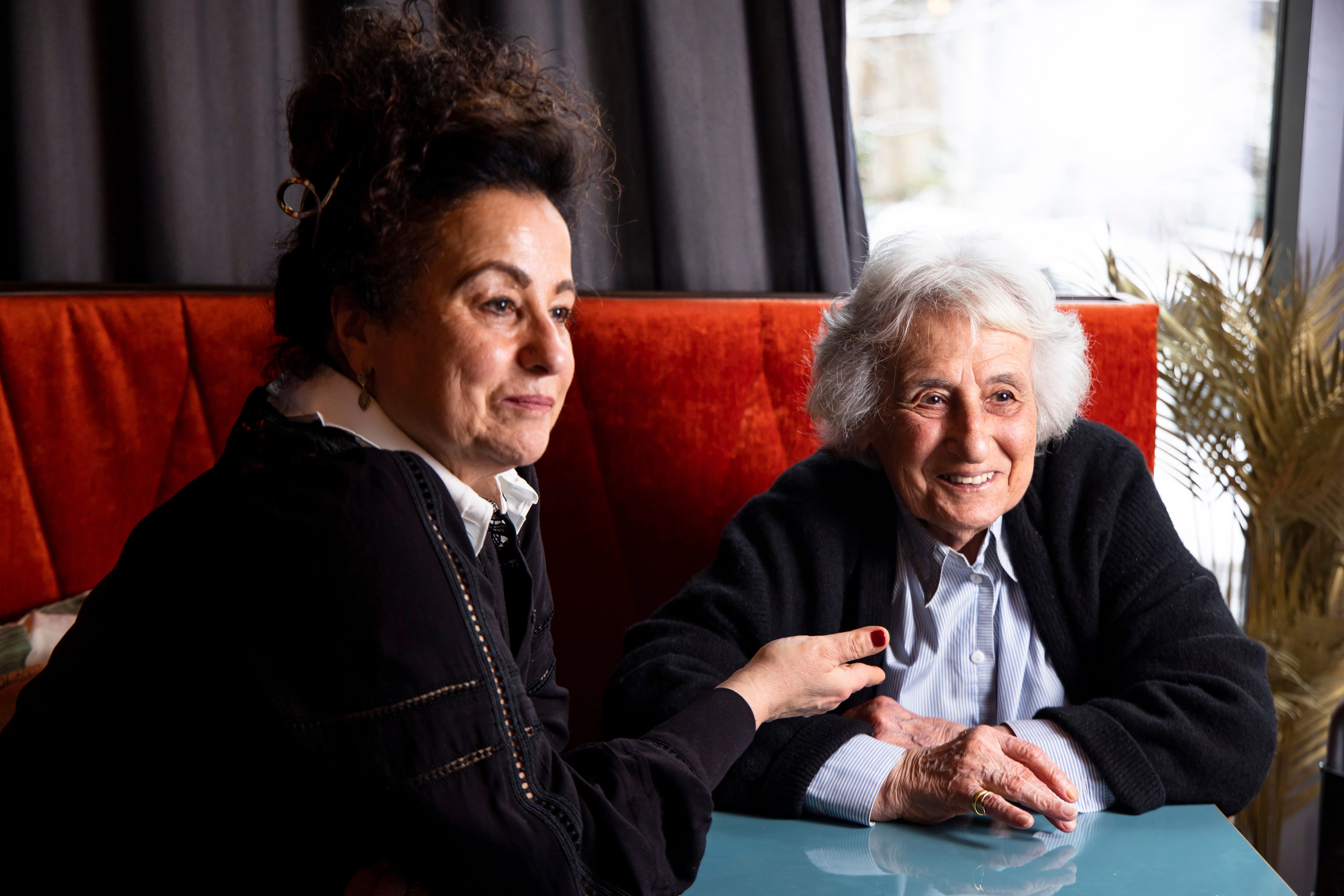 Anita Lasker-Wallfisch und ihre Tochter Maya beim Interview.