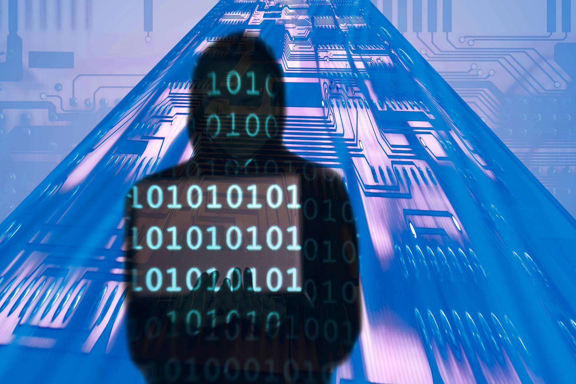 Deutschland erlebt eine Welle an Cyberangriffen. Weltweit sind 84.000 Server betroffen.