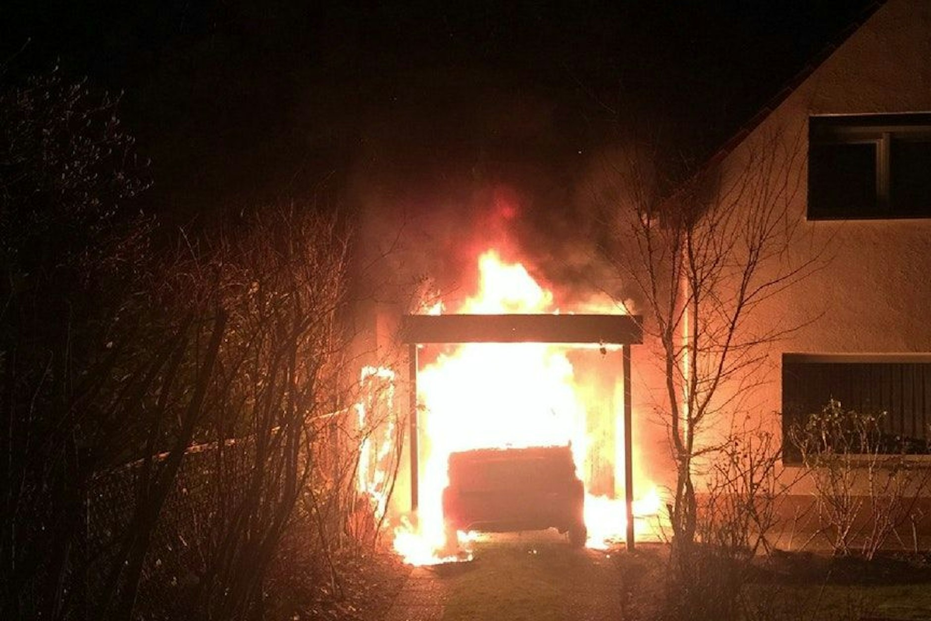 Der Anschlag auf Ferat Kocaks Wagen Anfang Februar 2018.&nbsp;