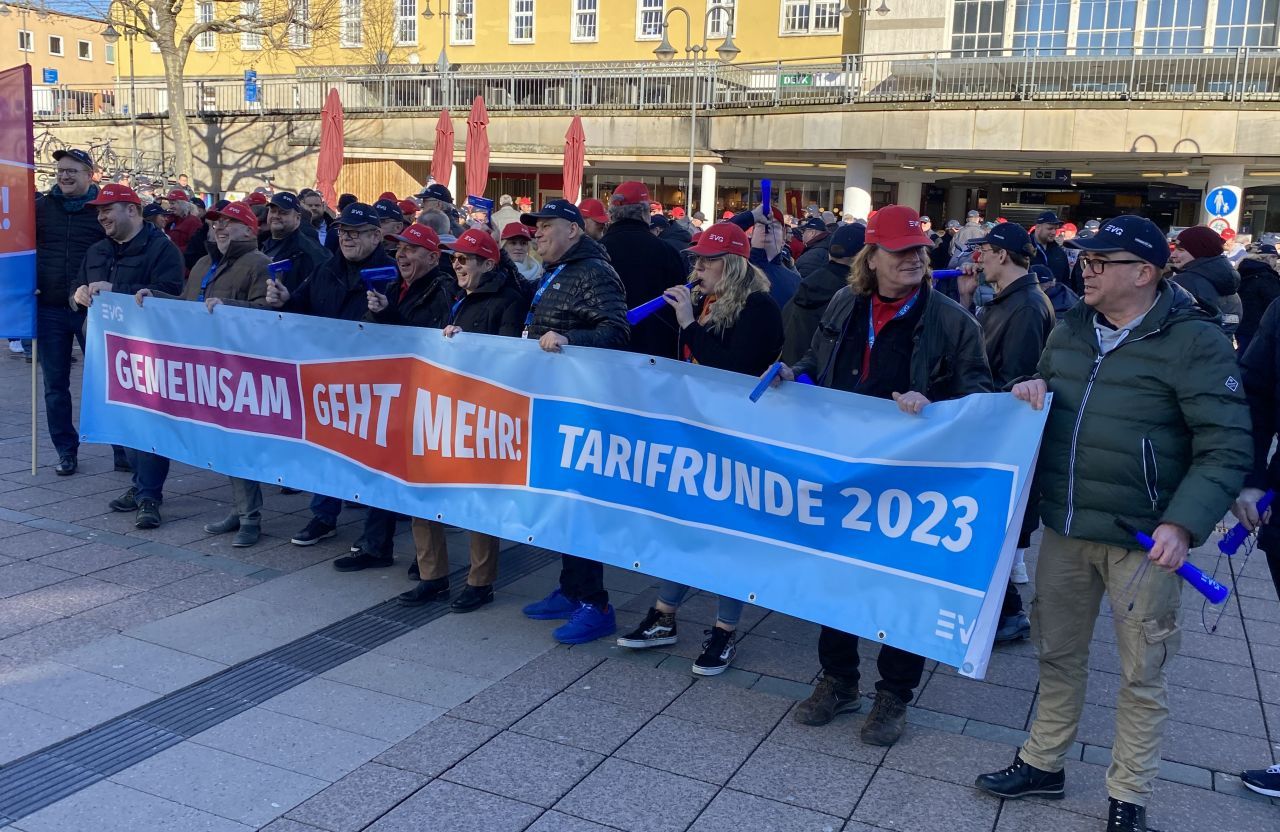 Image - Erst die Post, dann die Bahn: Gewerkschaft winkt mit Warnstreiks