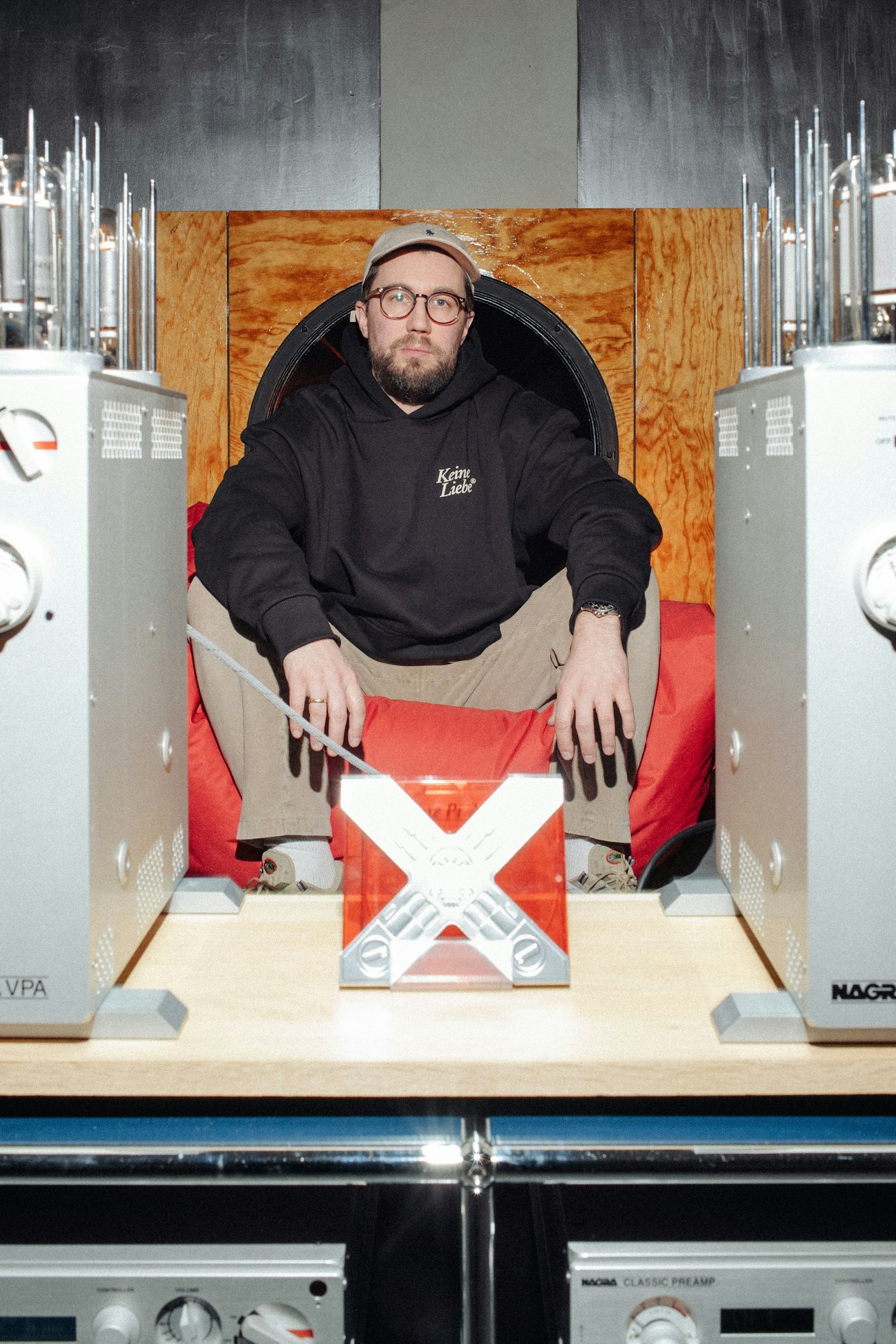 Vom Mauerfall bis zu Klimaprotesten: Rapper Prinz Pi und sein neues ...