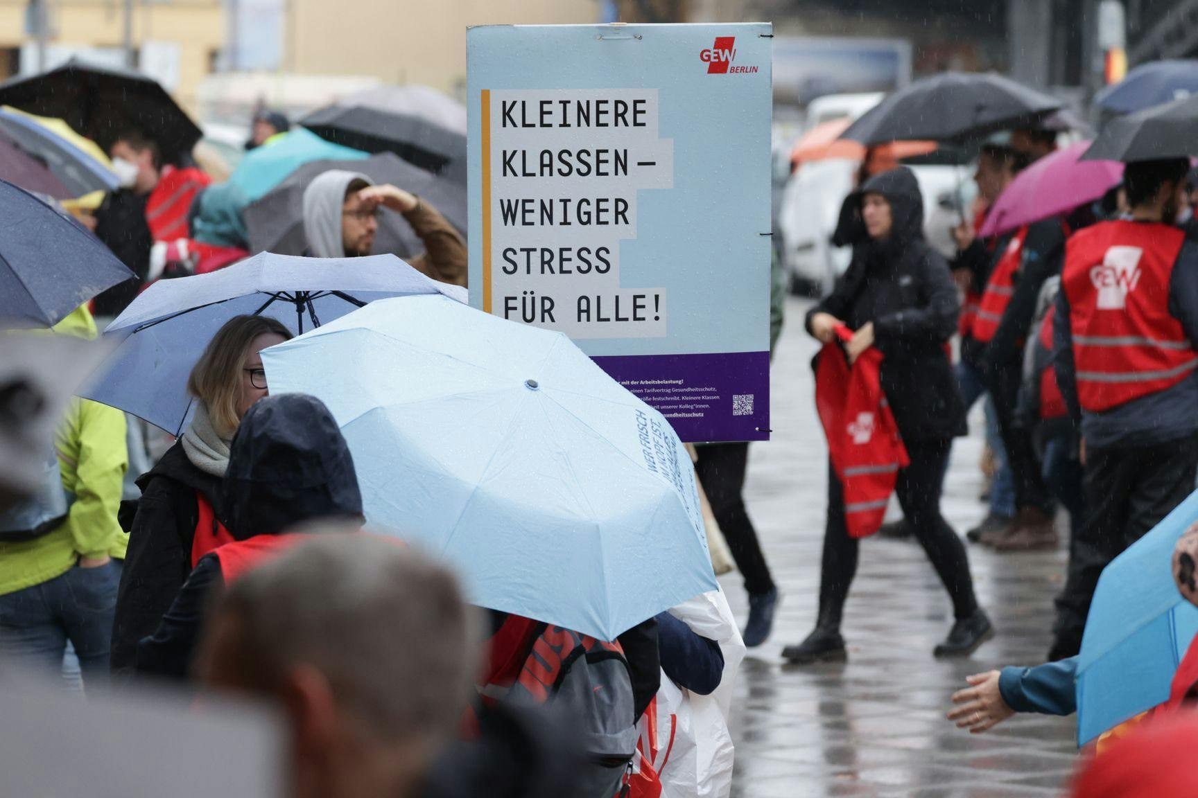 Es ist nicht der erste Streik der Lehrergewerkschaft. Eine jahrealte Forderung: „Kleinere Klassen – weniger Stress für alle!“ 