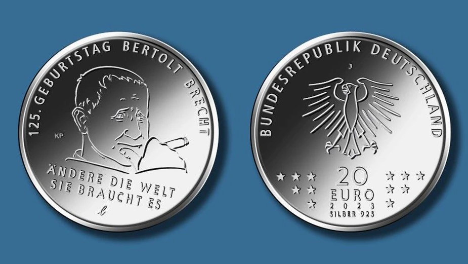 Produktiv irritierend aus der Bildachse geschoben: Bertolt Brechts Konterfei ziert eine neue 20-Euro-Gedenkmünze. Ob ihm das passt?