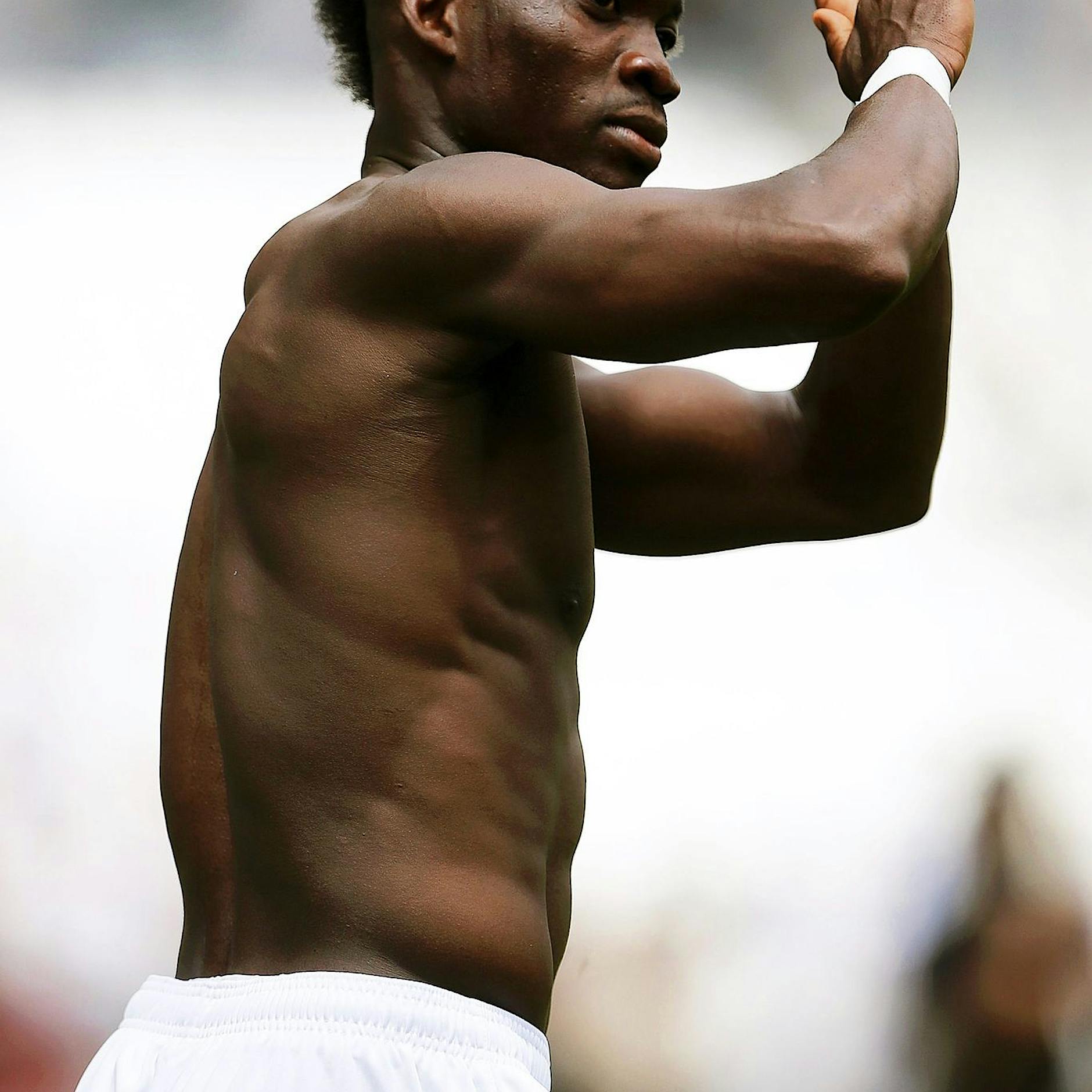 Vermisster Fußball-Profi Atsu offenbar lebend gefunden