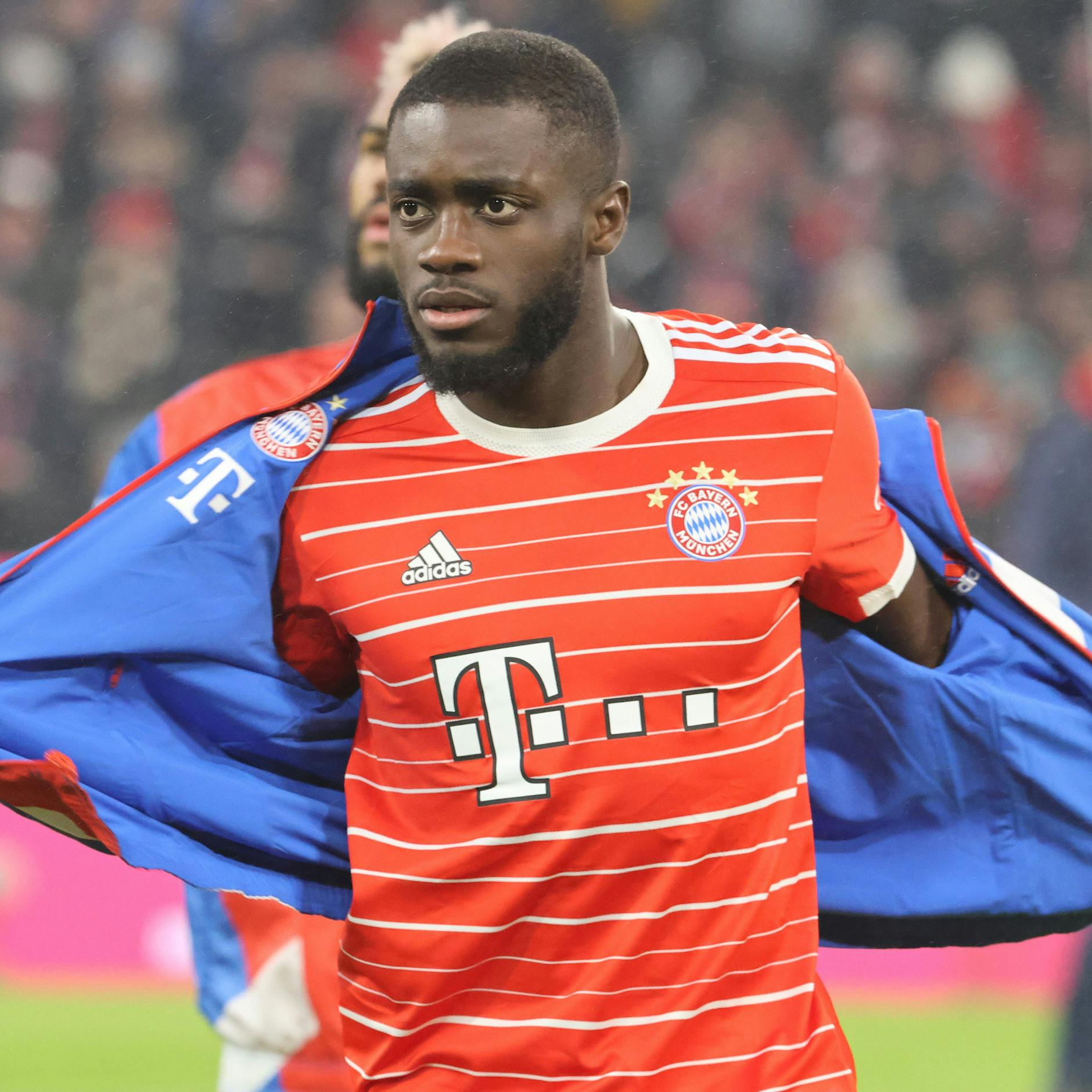 Gaga oder genial? Bayern-Star und Vize-Weltmeister trainiert mit Opernsänger