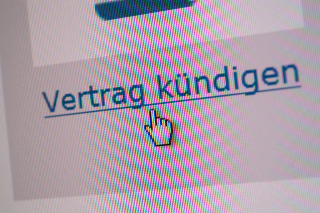 Auf Dienstleister verzichten! Warum Sie Online-Verträge immer selbst kündigen sollten