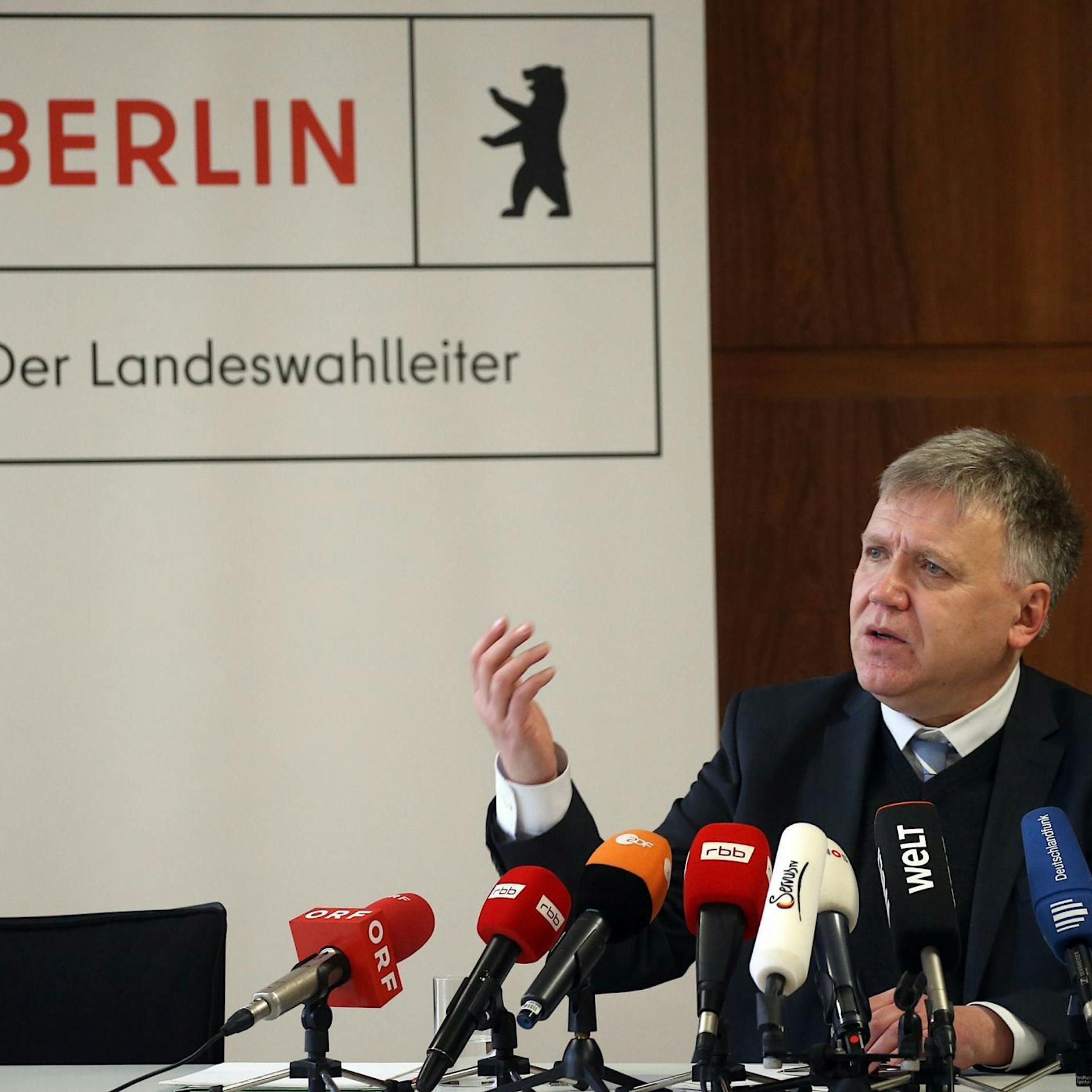 Internationale Wahlbeobachter kommen am Freitag an