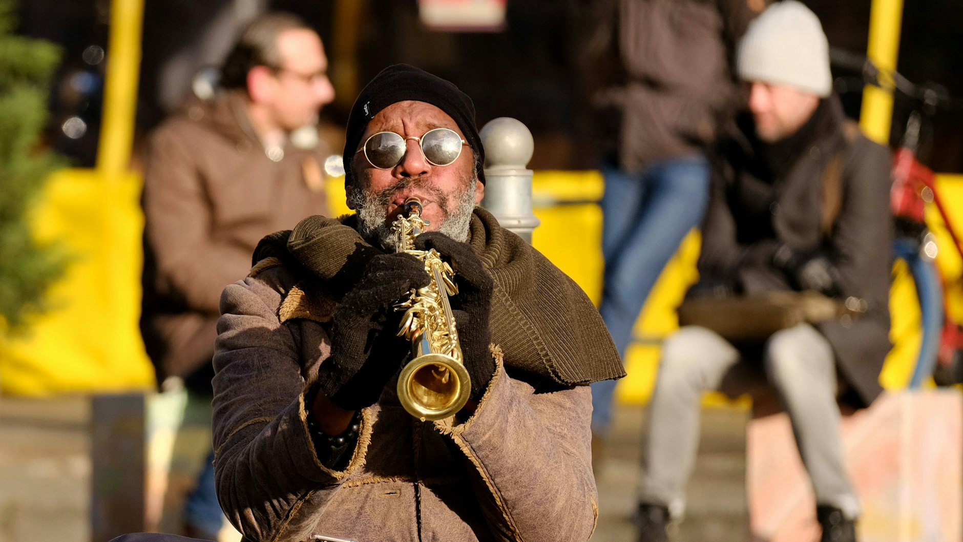 Straßenmusiker auf dem Winterfeldplatz in Berlin.&nbsp;