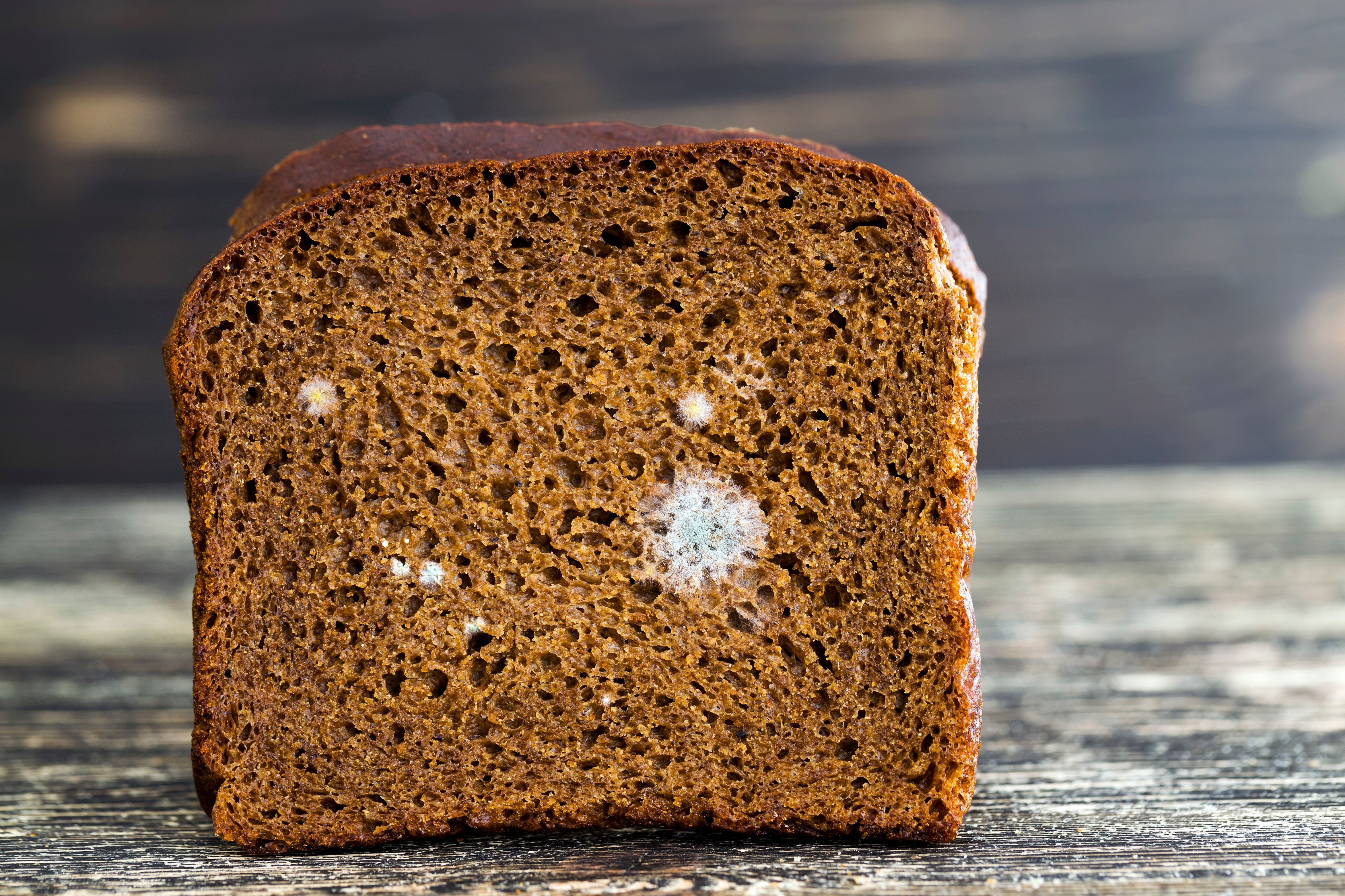 Brot Richtig Aufbewahren: So Bleibt Es Lange Frisch Und Knackig