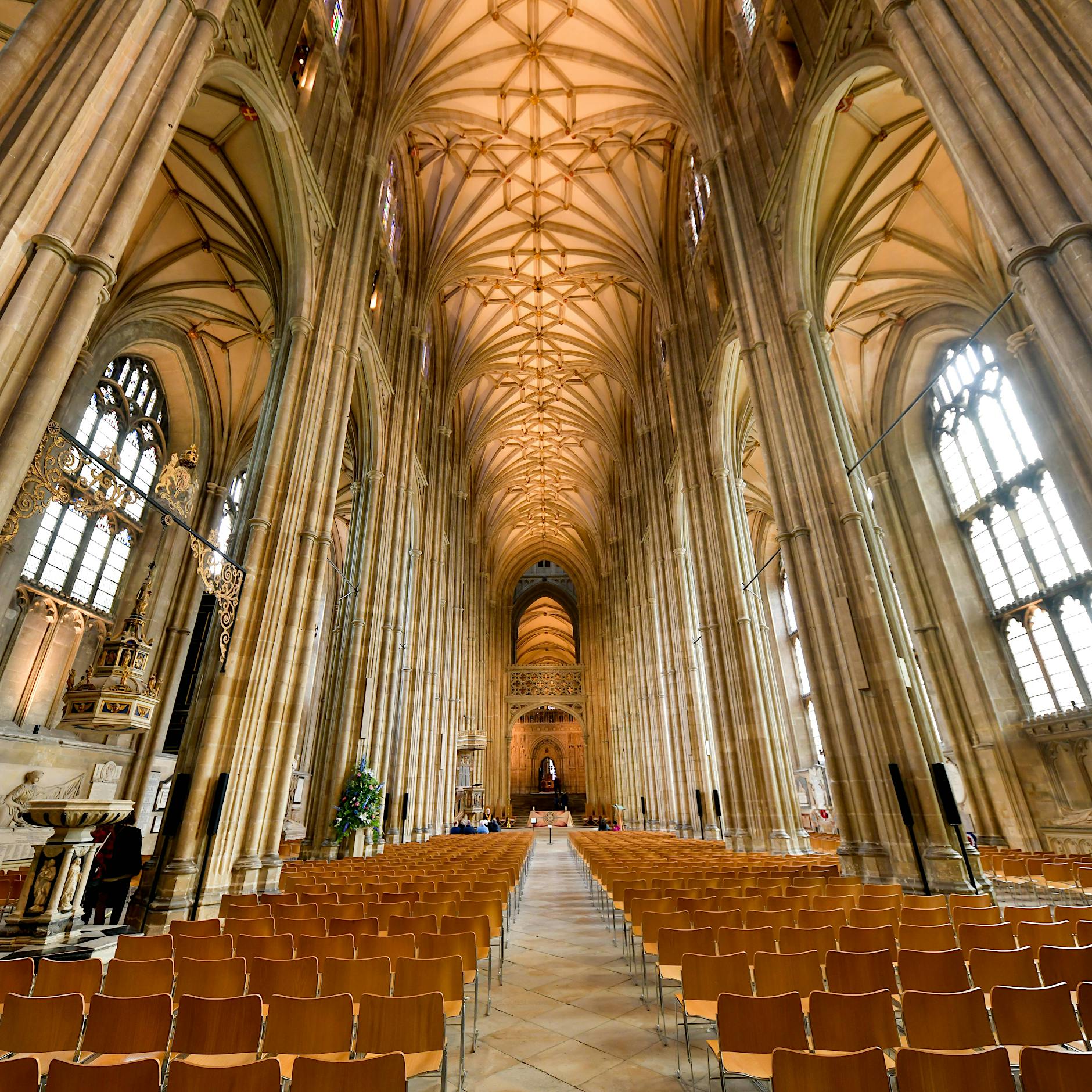 Anglikanische Kirche will Gott gendern und diskutiert über „inklusivere Sprache“