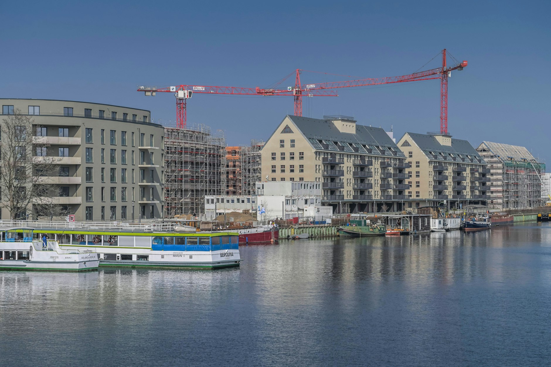 Bauen wird immer teurer. Im Bild: Neubauten in der Wasserstadt Oberhavel.