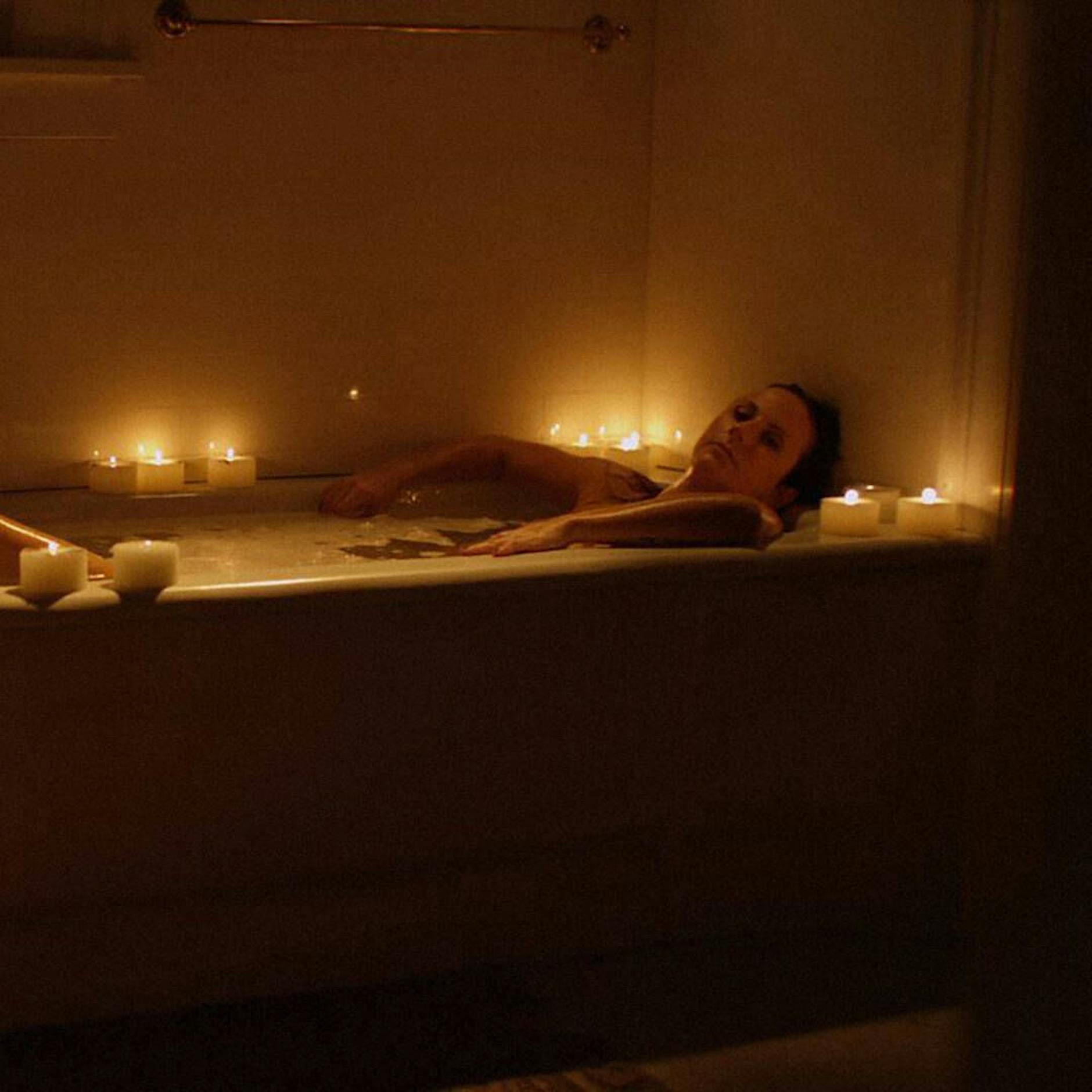 Duschen im Kerzenschein oder: Warum ist unser Leben eigentlich so kompliziert?