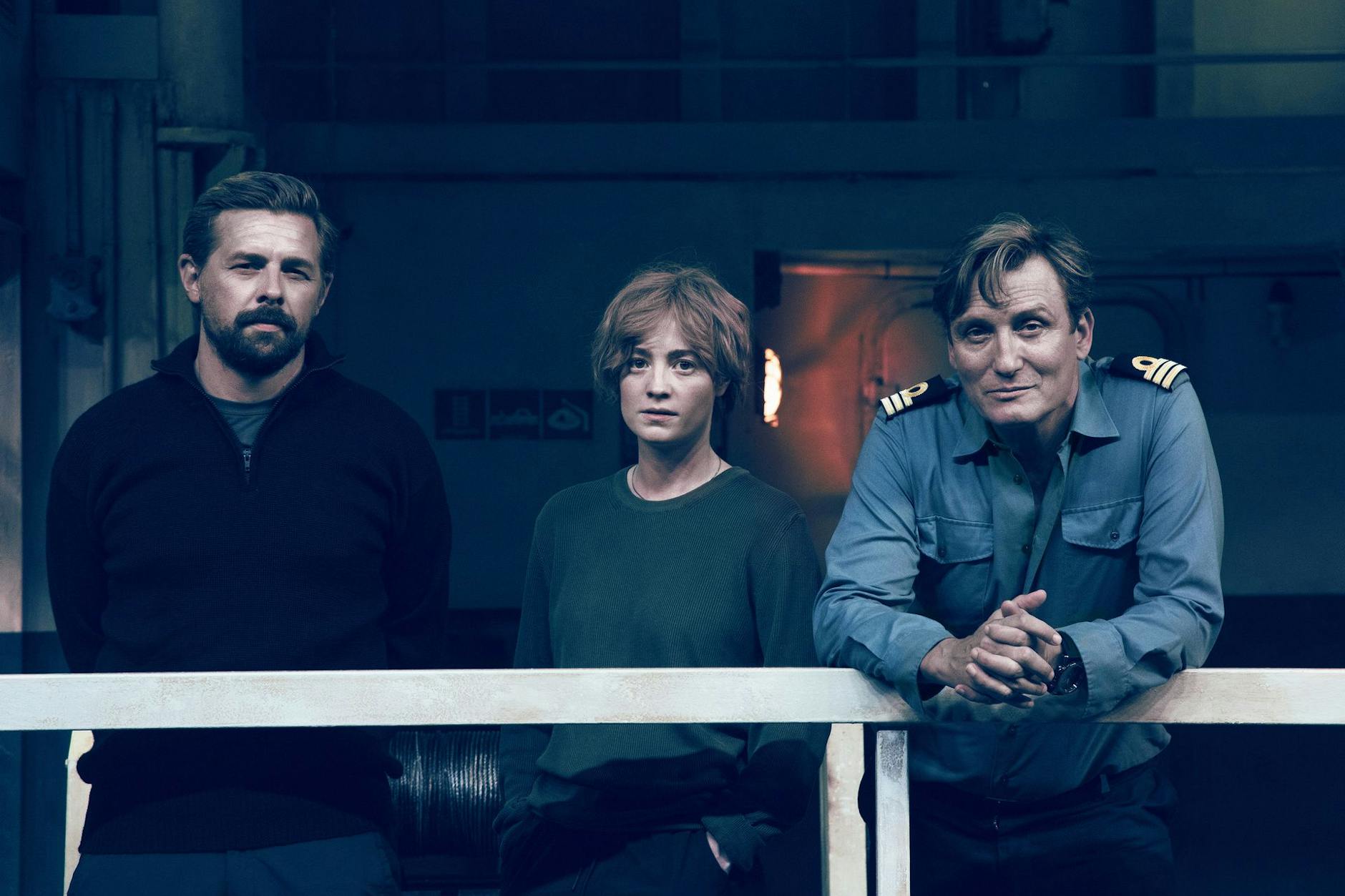 Zusammen gegen den Untergang der Menschheit: Roscovitz (Klaas Heufer-Umlauf), Charlie Wagner (Leonie Benesch) und Alban (Oliver Masucci)