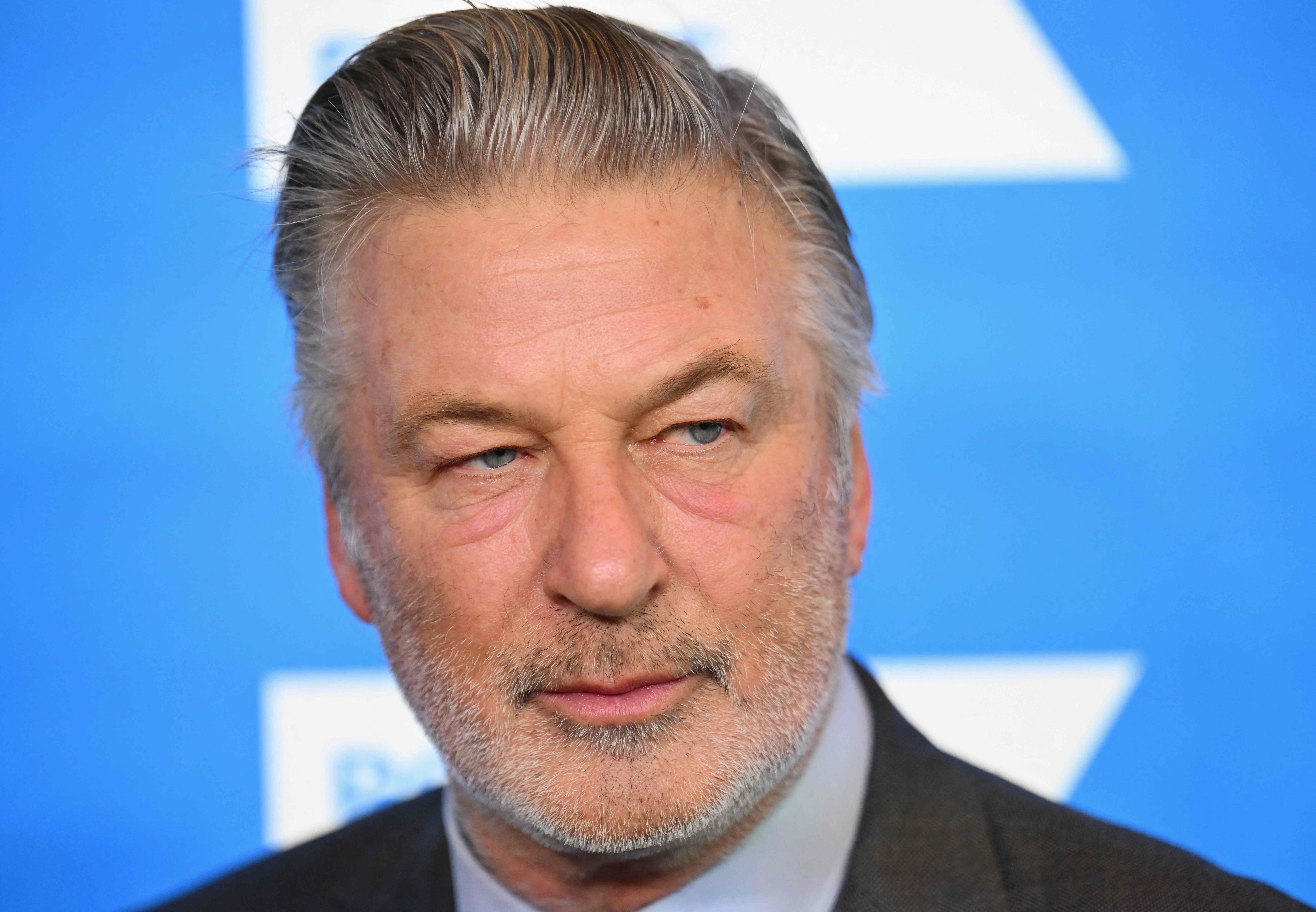 Eltern und Schwester von erschossener Kamerafrau Halyna Hutchins verklagen Schauspiel-Star Alec Baldwin auf Schadenersatz