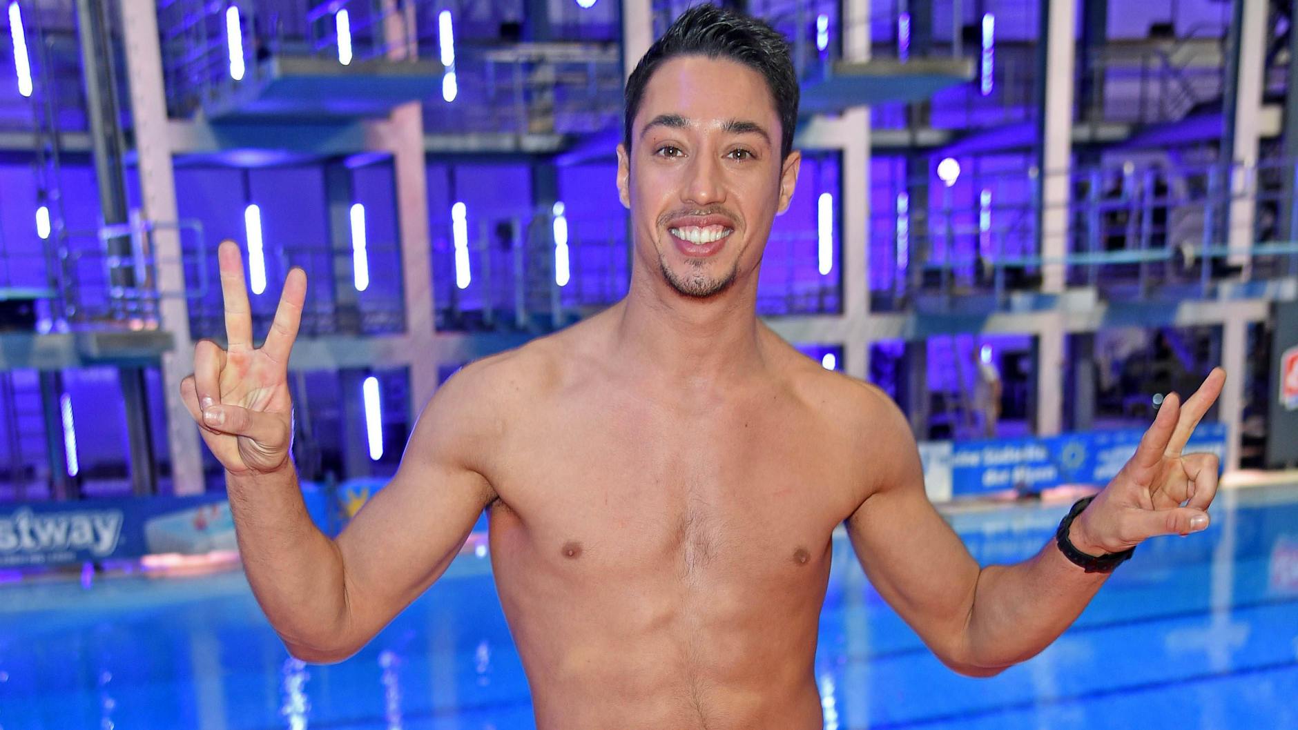 Vor den letzten Trainings vor dem RTL-Turmspringen war bei René Casselly noch alles gut. Dann soll sich der „Let’s Dance“-Star schwer verletzt haben.