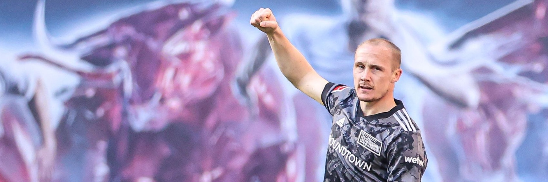 Sven Michel jubelt über seinen Treffer zum 2:1-Sieg bei RB Leipzig. Es war der erste Auswärtssieg des 1. FC Union bei den Roten Bullen überhaupt.